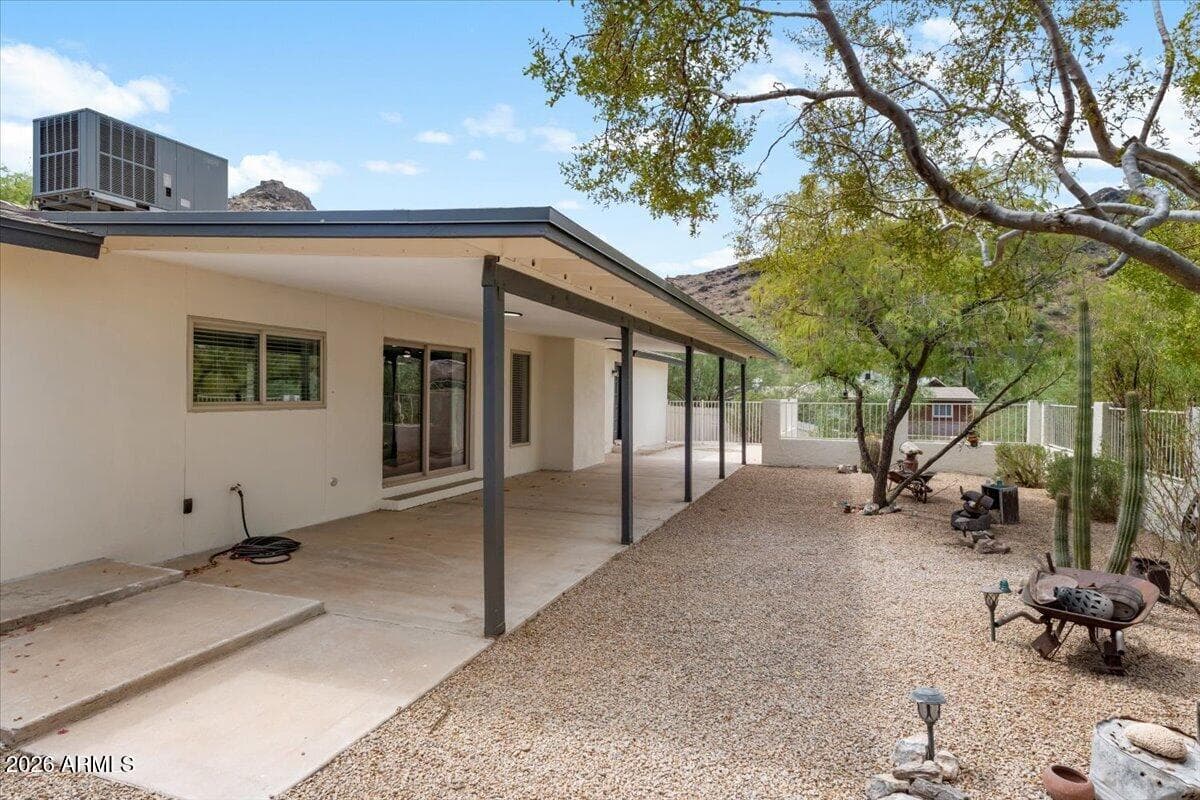 9402 N 18TH Street N, Phoenix, AZ 85020 — photo 49 of 65