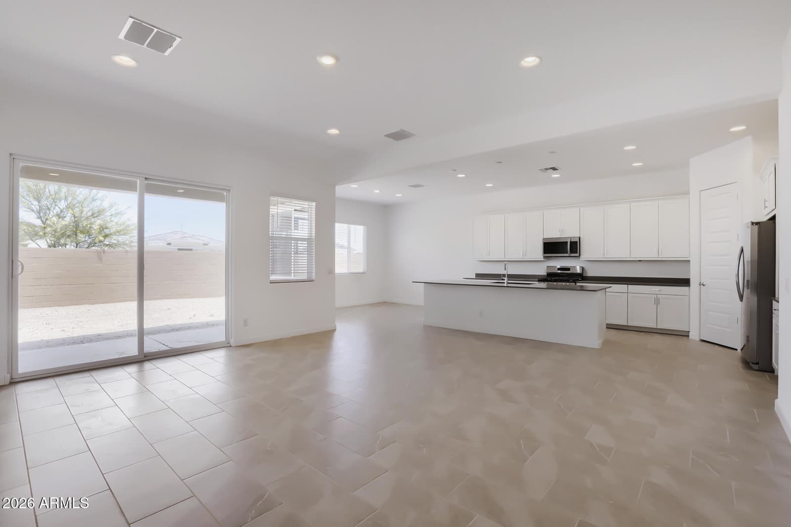 25489 N 167TH Lane, Surprise, AZ 85387 — photo 6 of 18
