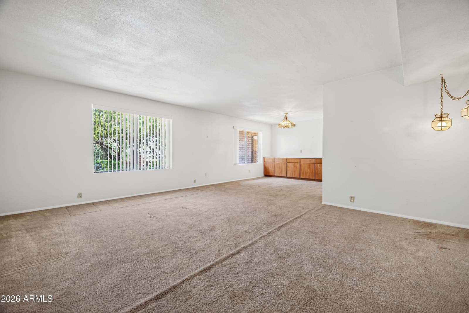 1764 BAYWOOD Lane, Sierra Vista, AZ 85635 — photo 7 of 39