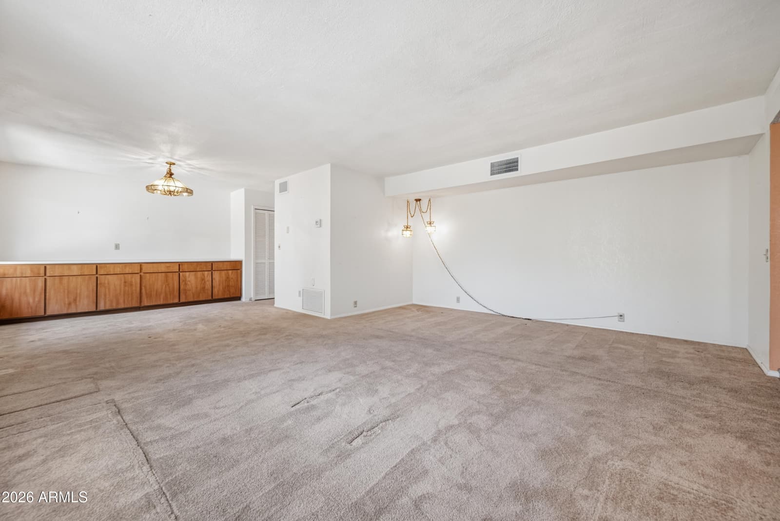 1764 BAYWOOD Lane, Sierra Vista, AZ 85635 — photo 8 of 39