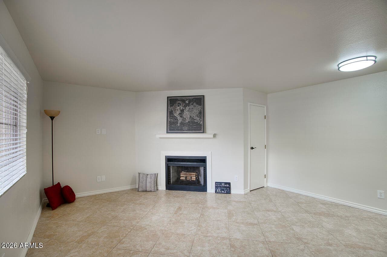 2020 W UNION HILLS Drive 114, Phoenix, AZ 85027 — photo 7 of 35