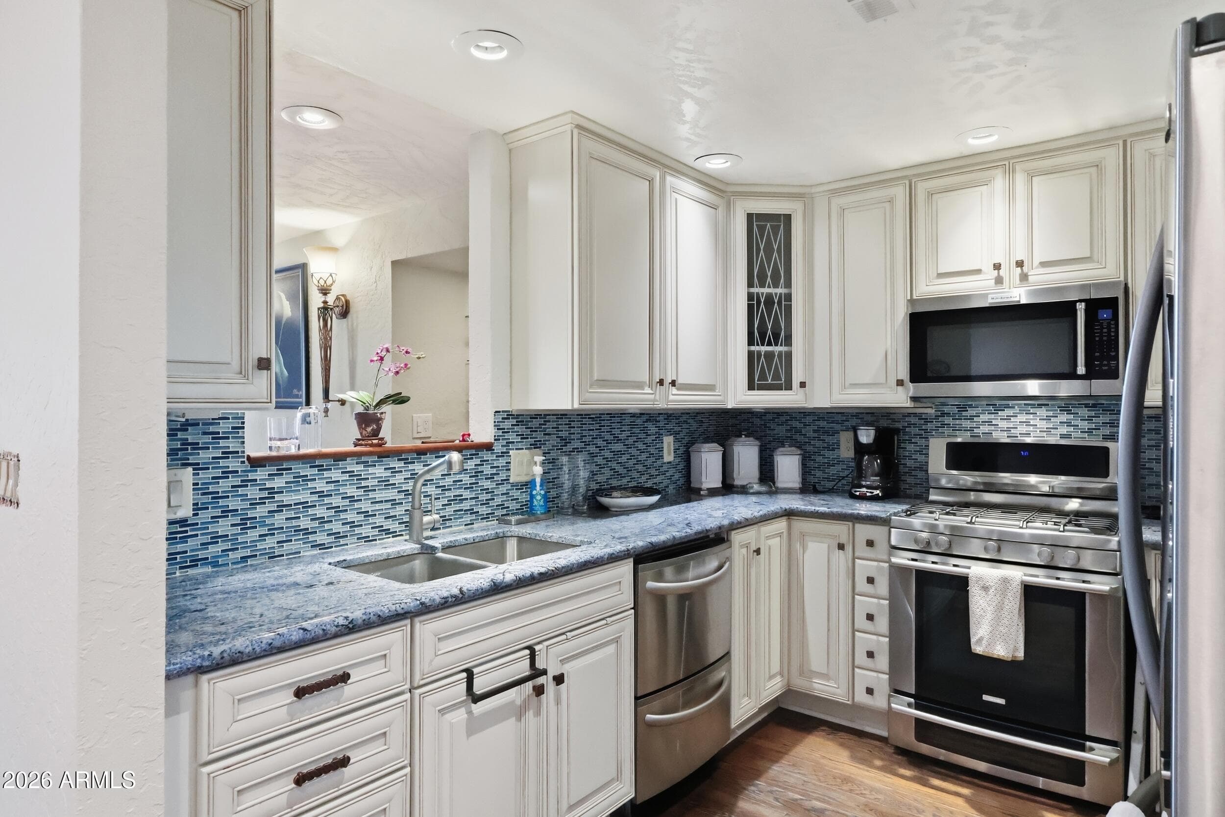 186 RIDGE TRAIL DR Drive 186, Sedona, AZ 86351 — photo 16 of 38