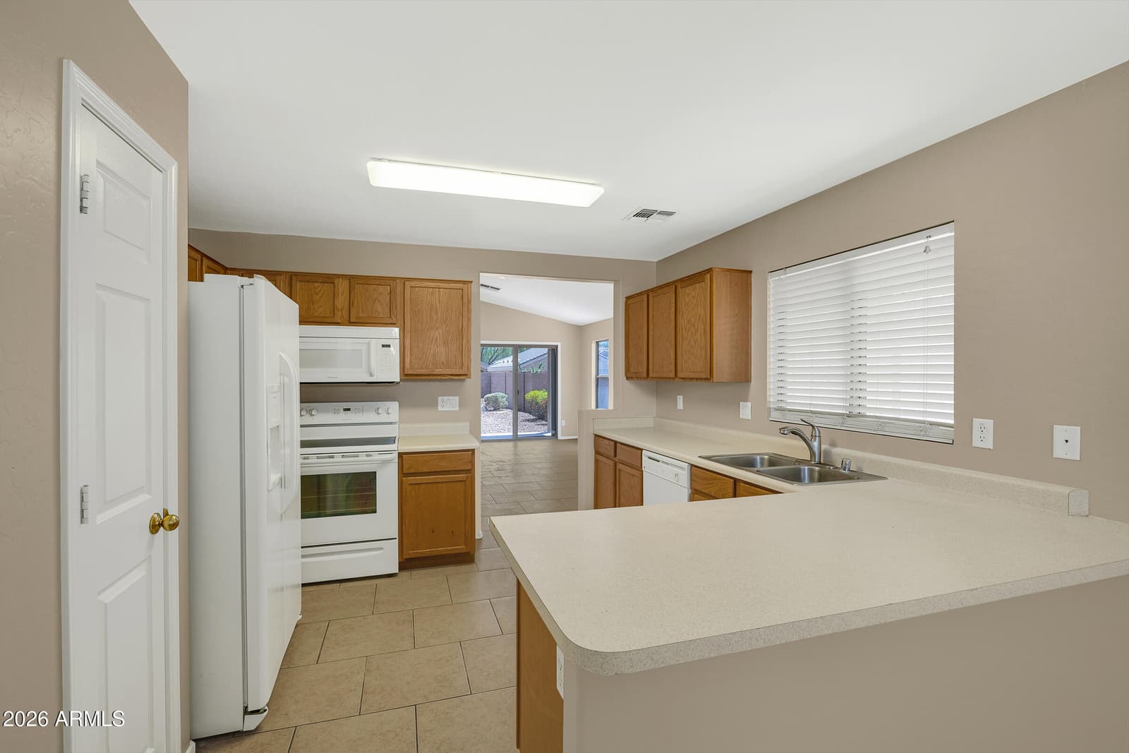 12531 W MAUNA LOA Lane, El Mirage, AZ 85335 — photo 9 of 27