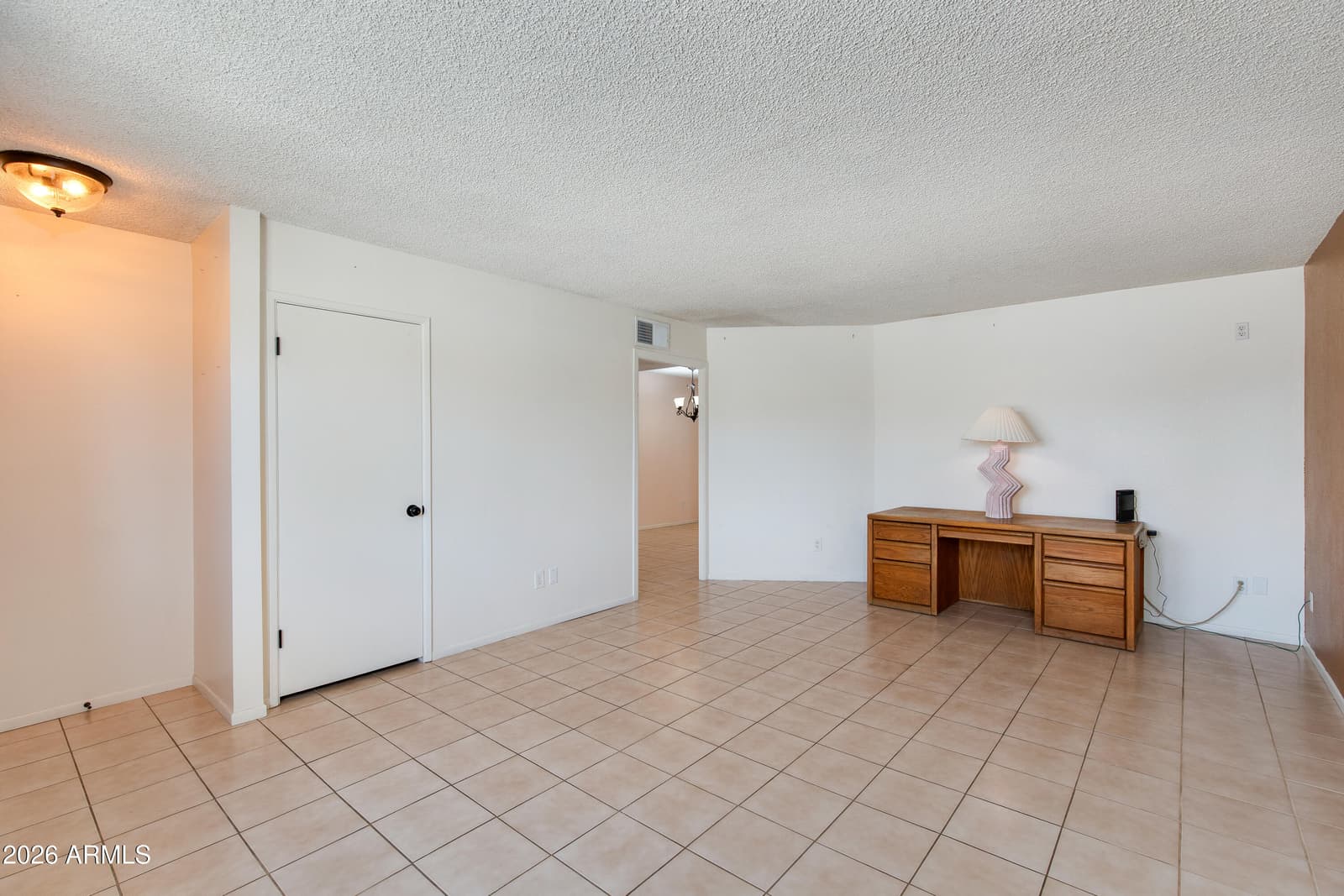 2815 E SYLVIA Street, Phoenix, AZ 85032 — photo 5 of 33