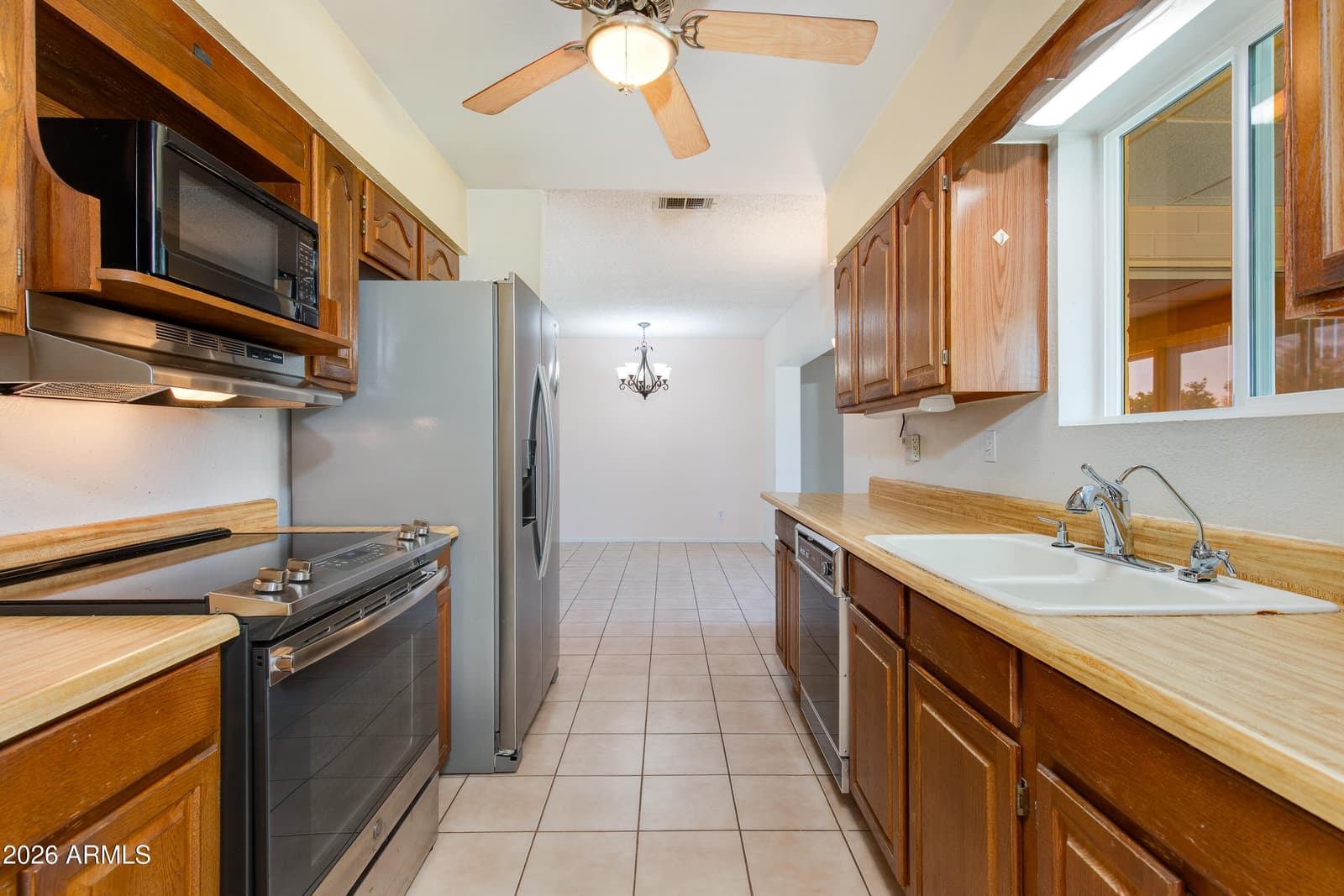 2815 E SYLVIA Street, Phoenix, AZ 85032 — photo 15 of 33