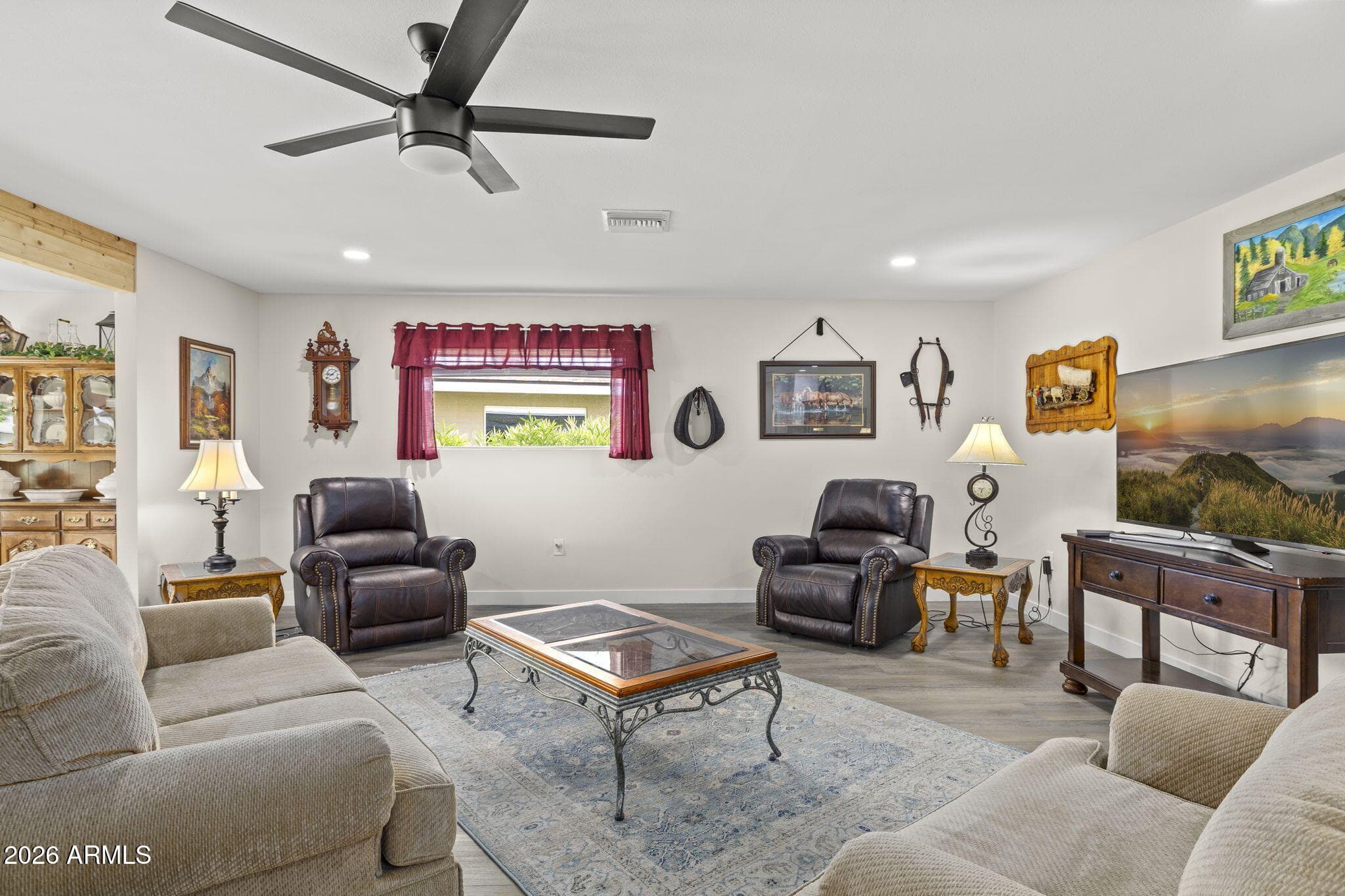 10896 W CLAIR Drive, Sun City, AZ 85351 — photo 8 of 30