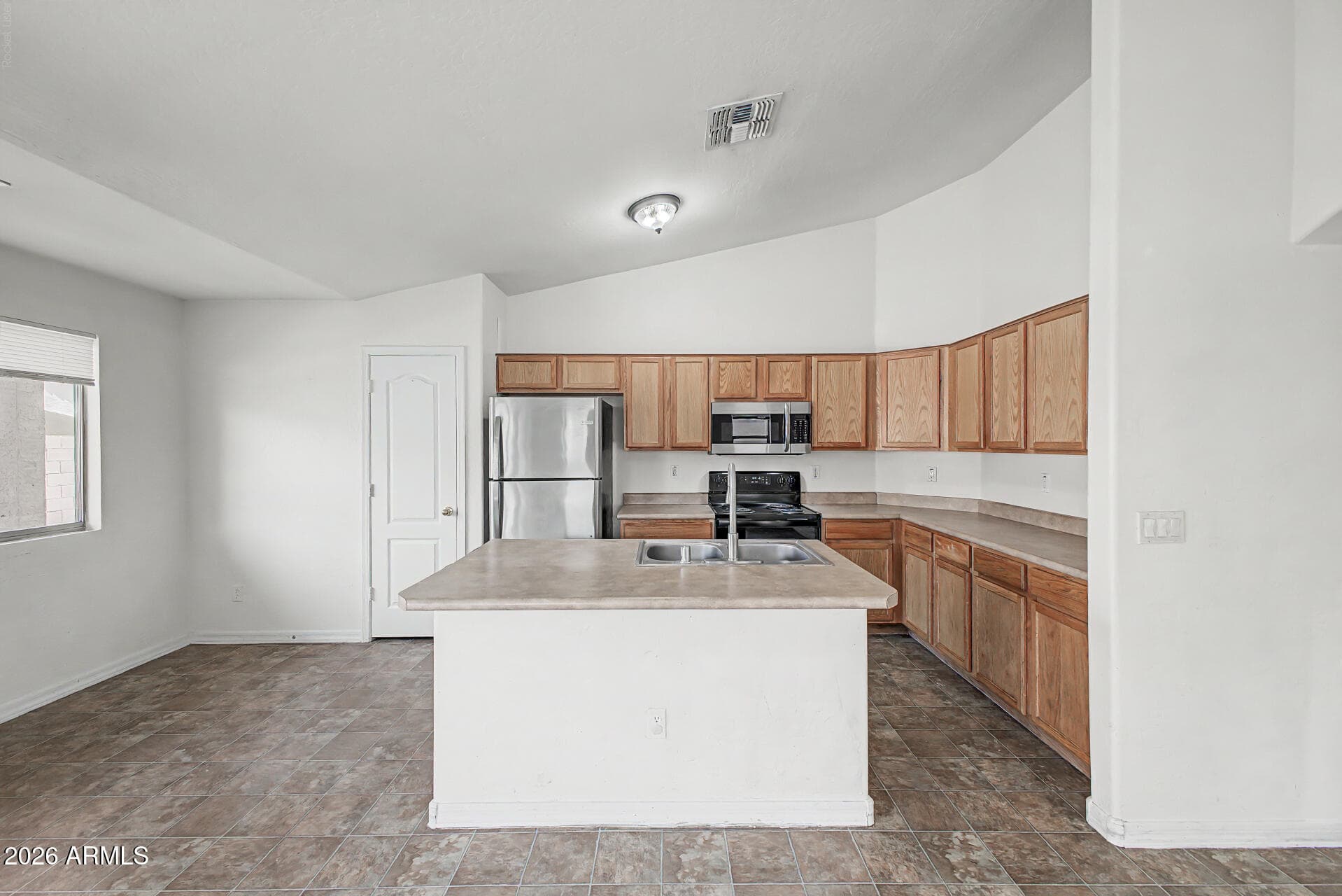 3234 W PECAN Road, Phoenix, AZ 85041 — photo 2 of 22