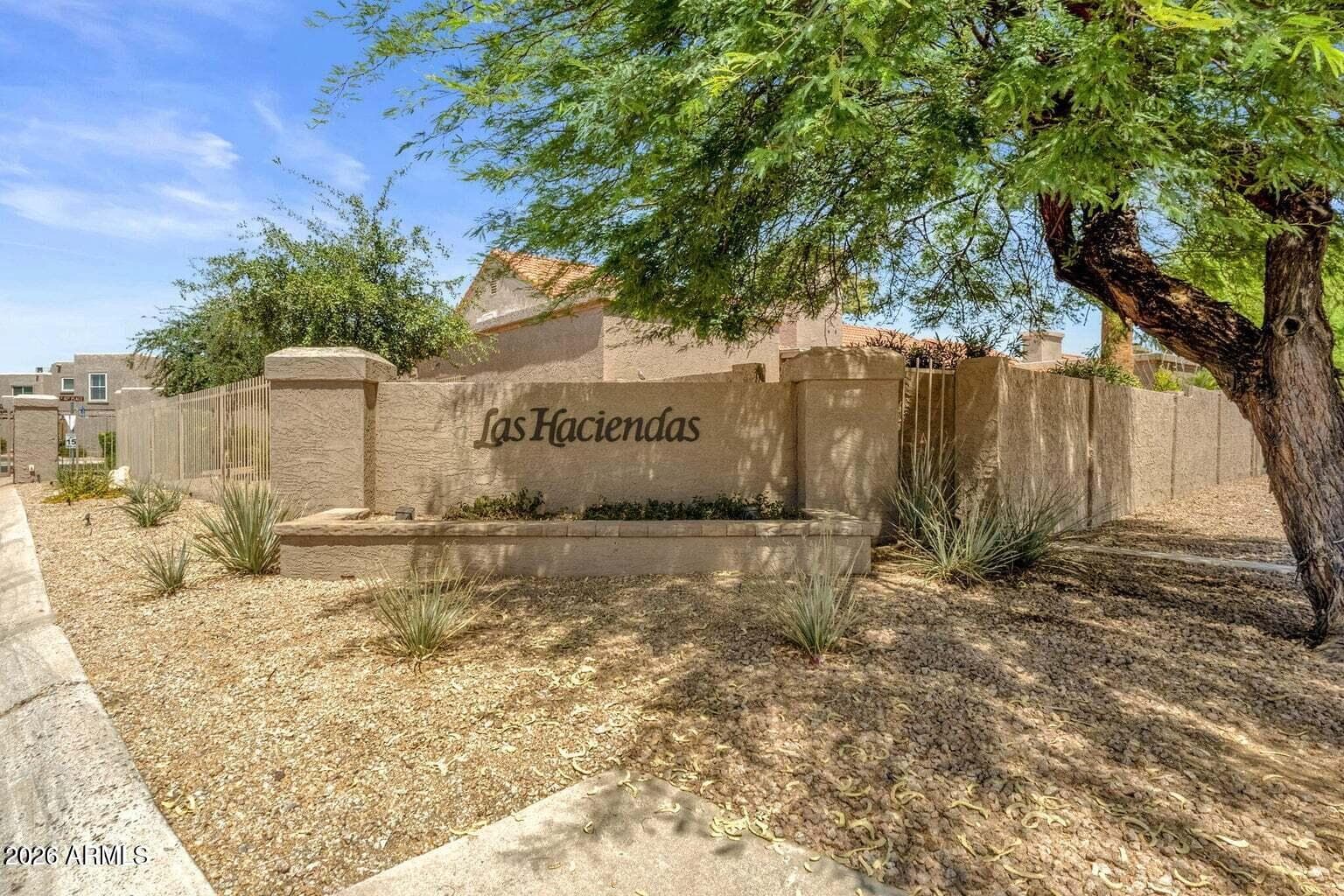 4105 E LARKSPUR Drive, Phoenix, AZ 85032 — photo 35 of 41