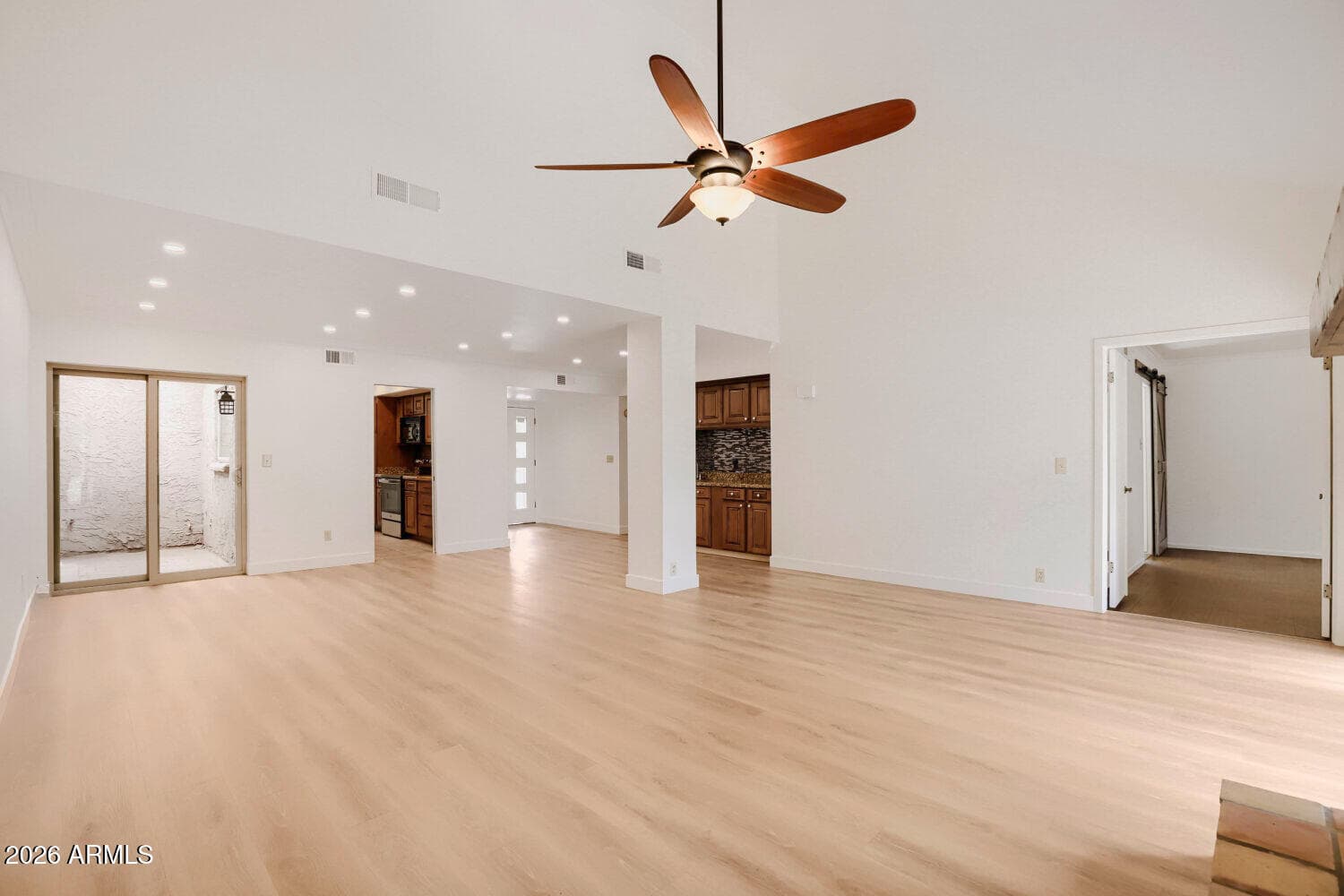 4105 E LARKSPUR Drive, Phoenix, AZ 85032 — photo 2 of 41