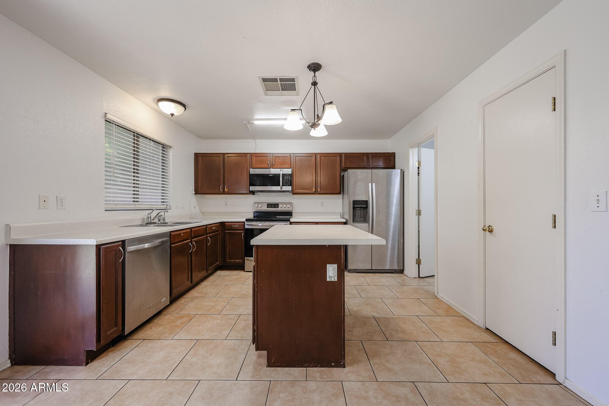 1551 E Orchid Court C, Gilbert, AZ 85296 — photo 12 of 31