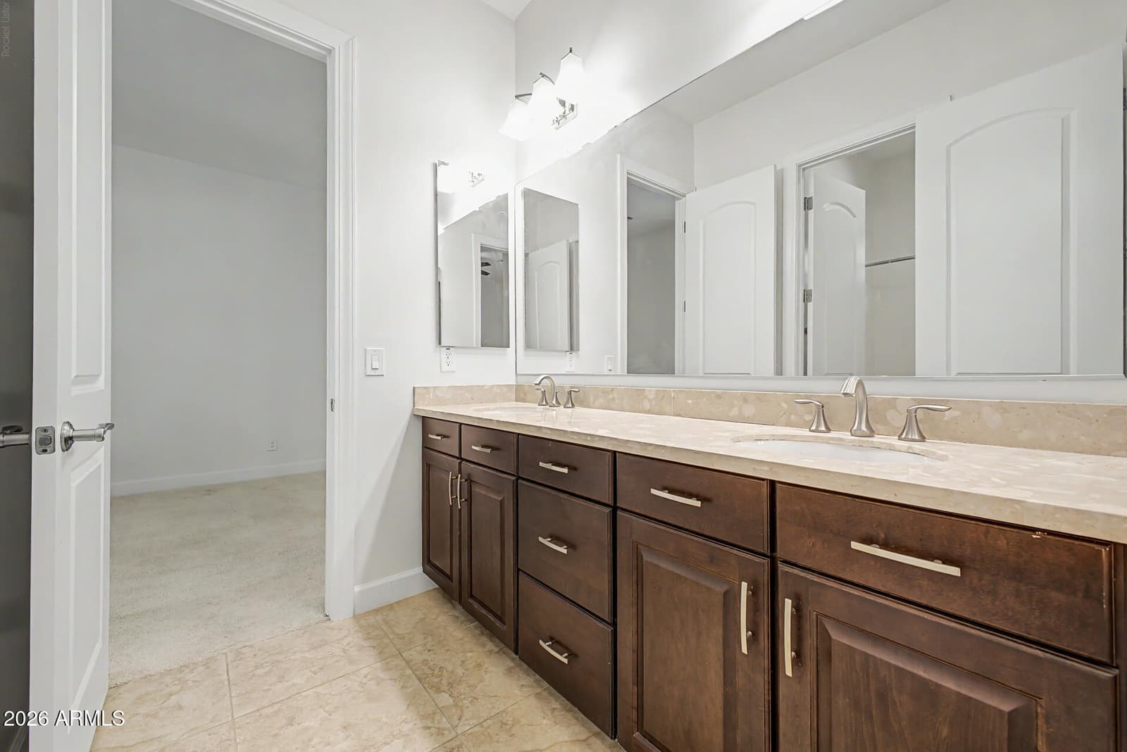2923 E CONSTANCE Way, Phoenix, AZ 85042 — photo 29 of 45