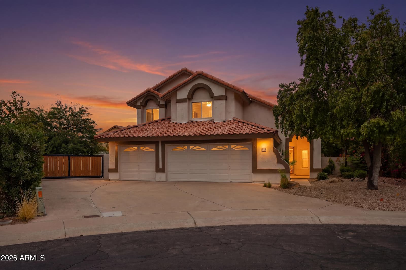 1932 E MORROW Drive, Phoenix, AZ 85024 — photo 1 of 26