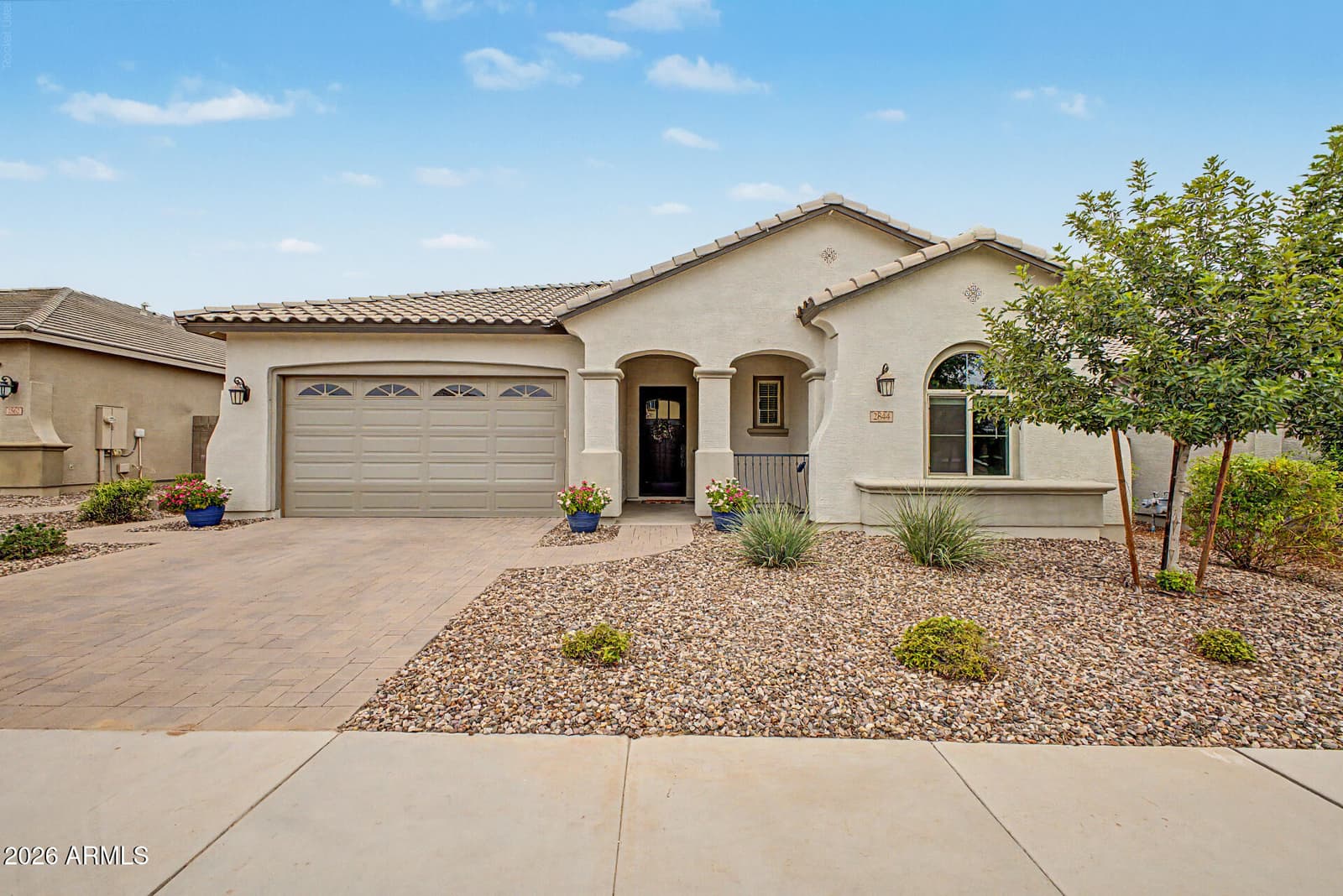 2844 W ROOSEVELT Drive, San Tan Valley, AZ 85144 — photo 1 of 46
