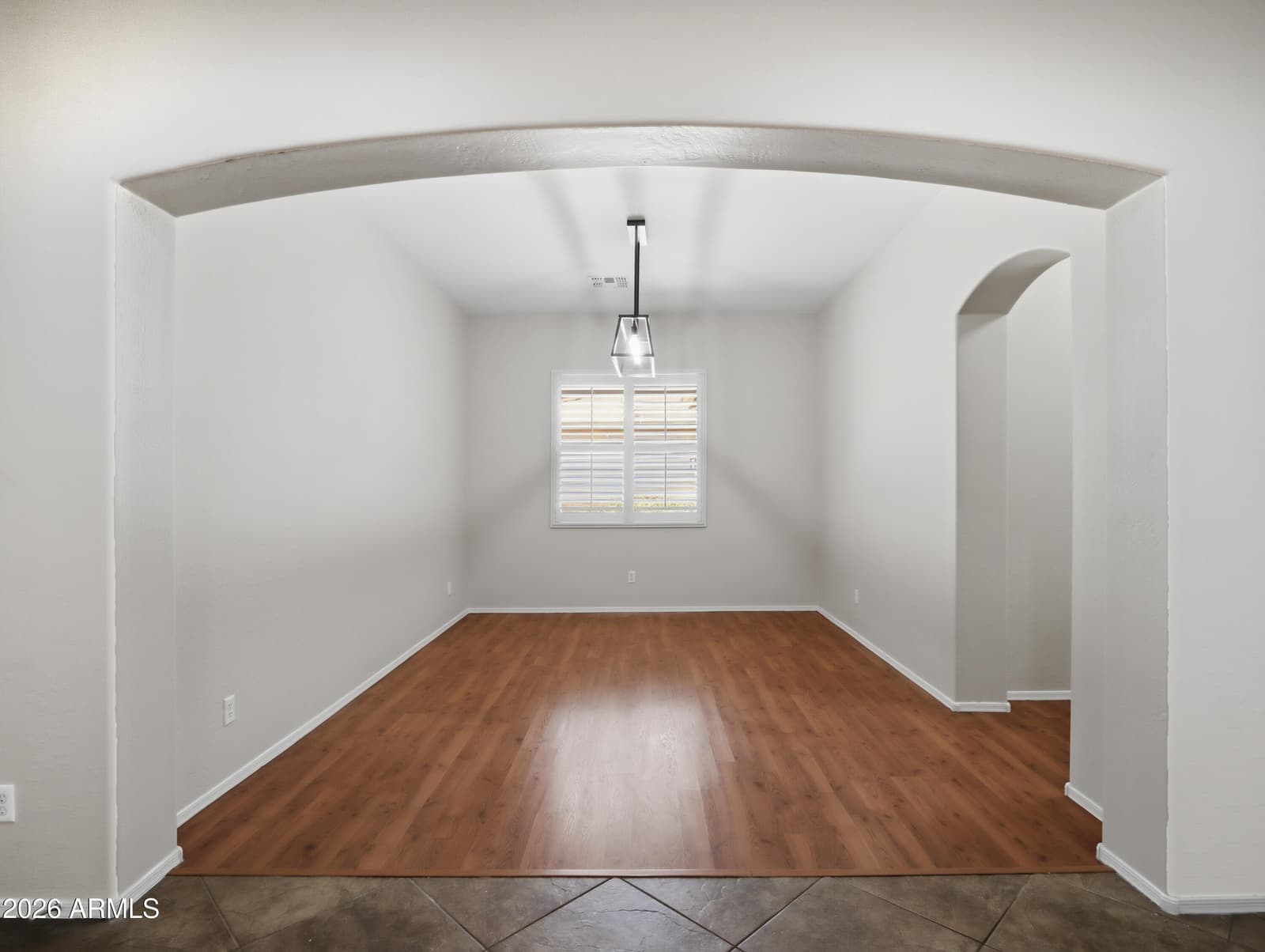 2406 W DESPERADO Way, Phoenix, AZ 85085 — photo 4 of 36