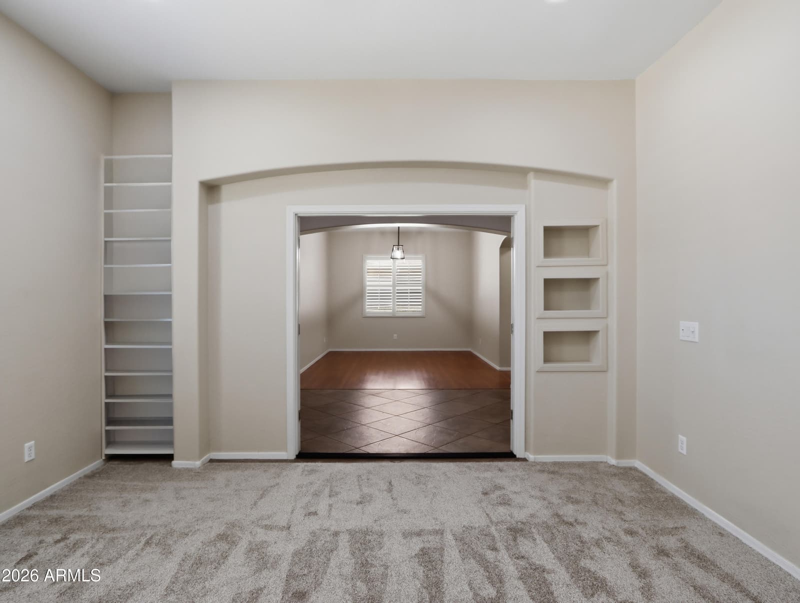 2406 W DESPERADO Way, Phoenix, AZ 85085 — photo 5 of 36