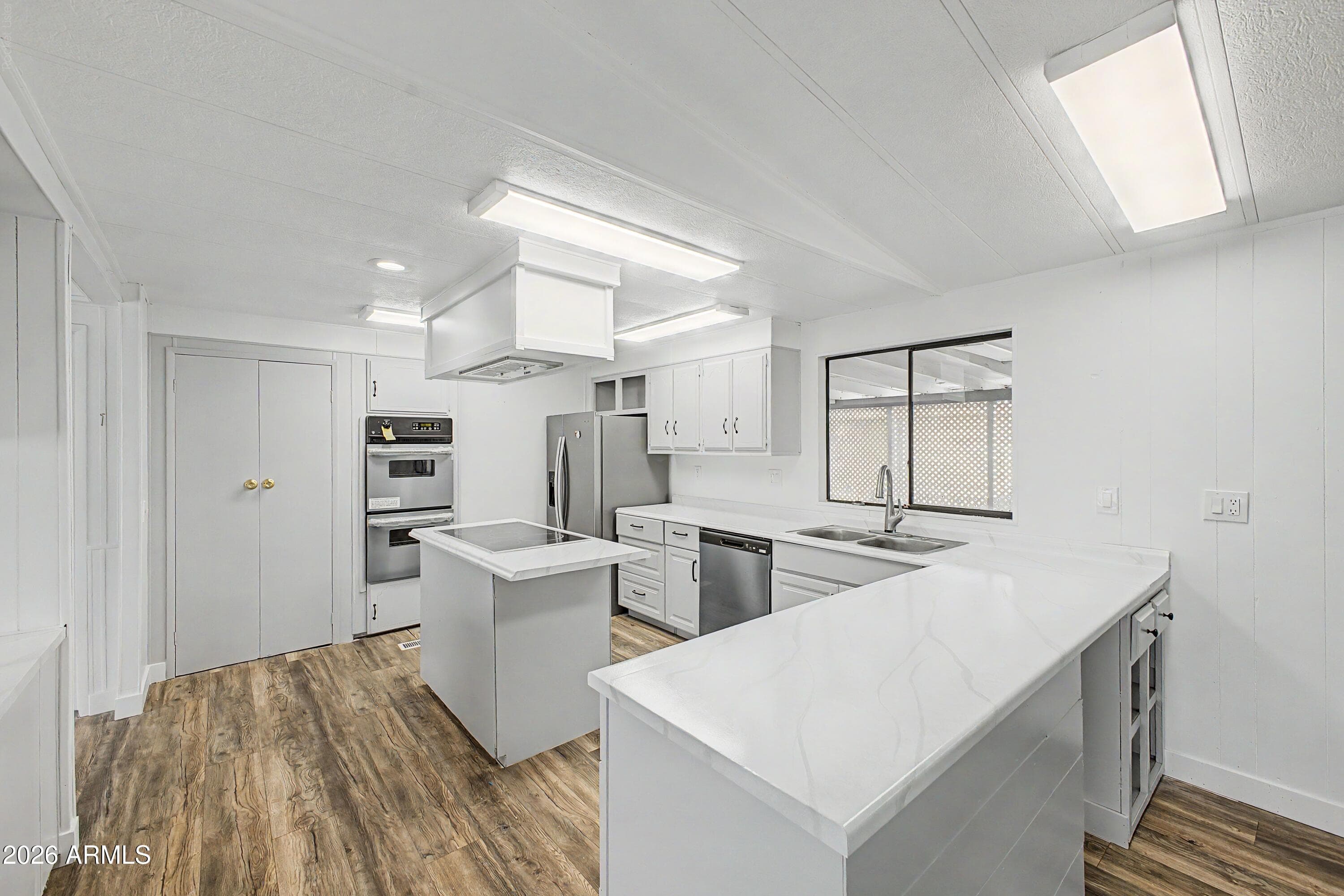 17615 N 15TH Place, Phoenix, AZ 85022 — photo 12 of 36