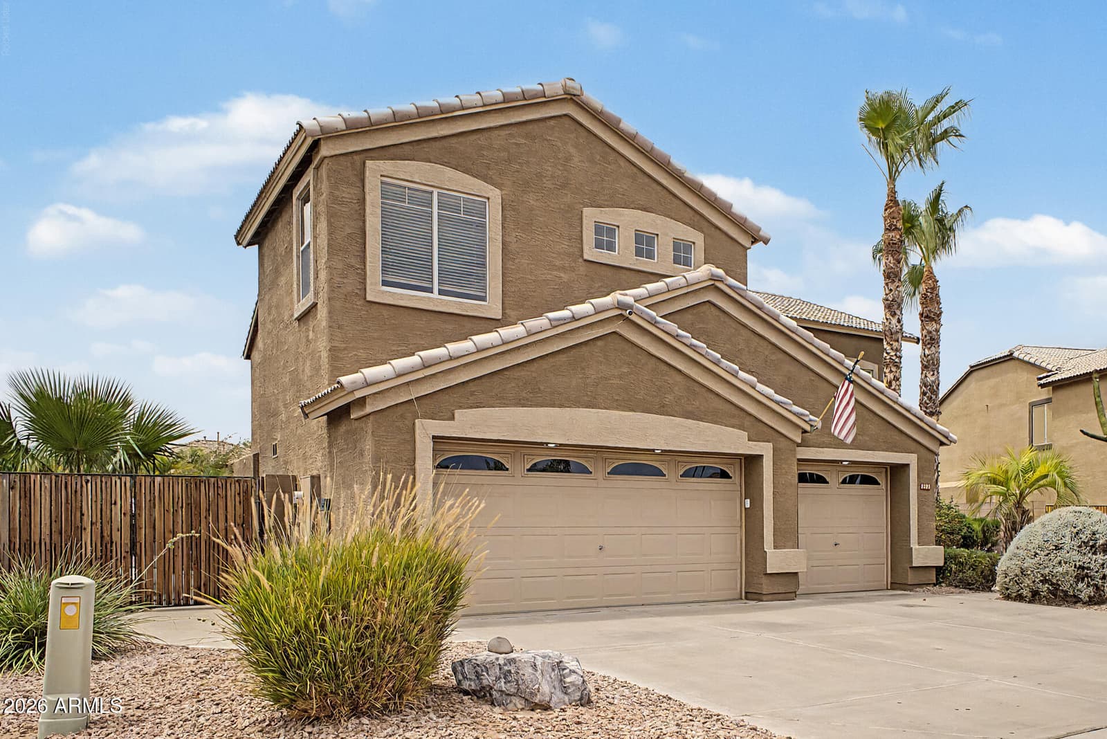 3533 E WILDHORSE Drive, Gilbert, AZ 85297 — photo 2 of 50