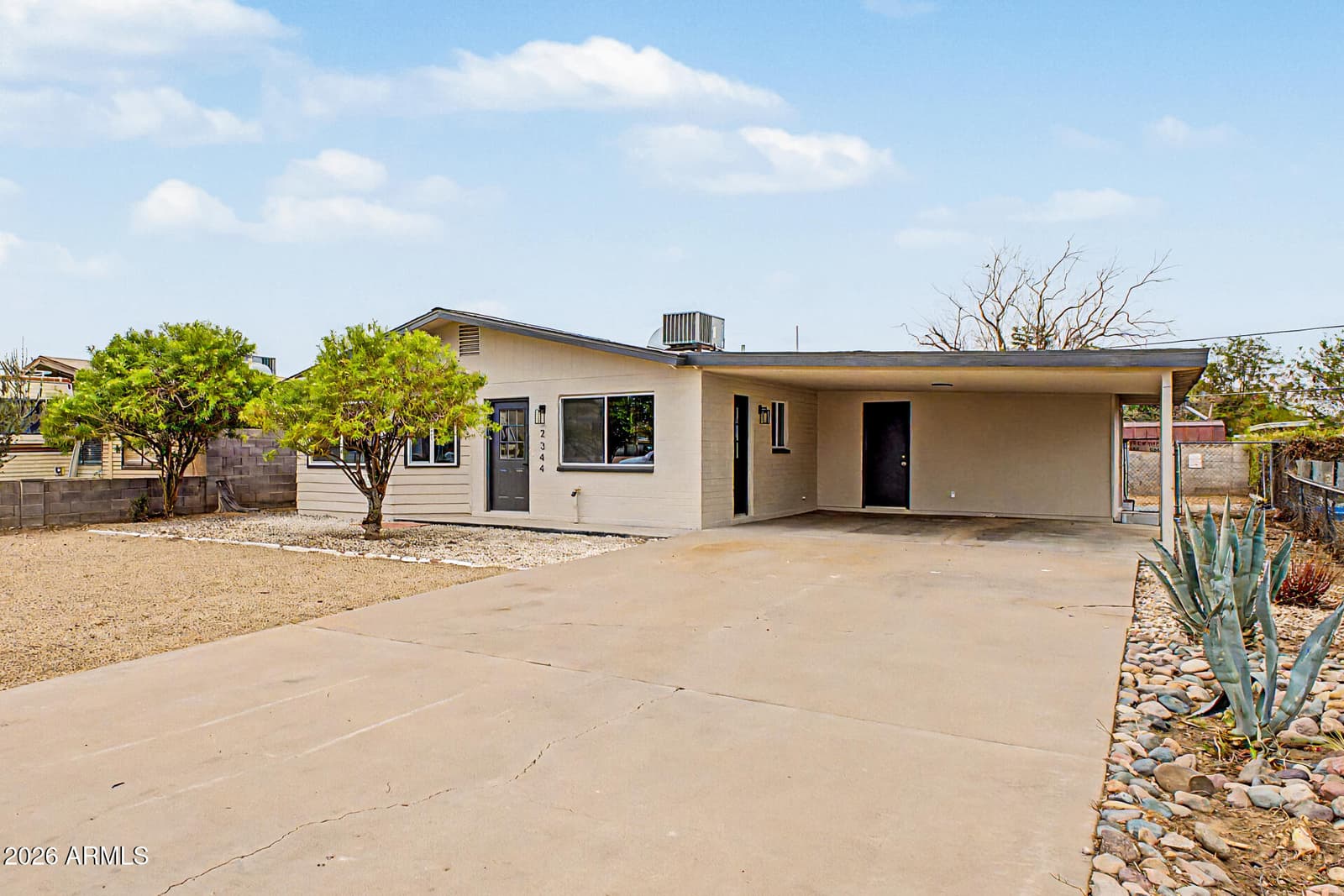 2344 W CHOLLA Street, Phoenix, AZ 85029 — photo 1 of 22