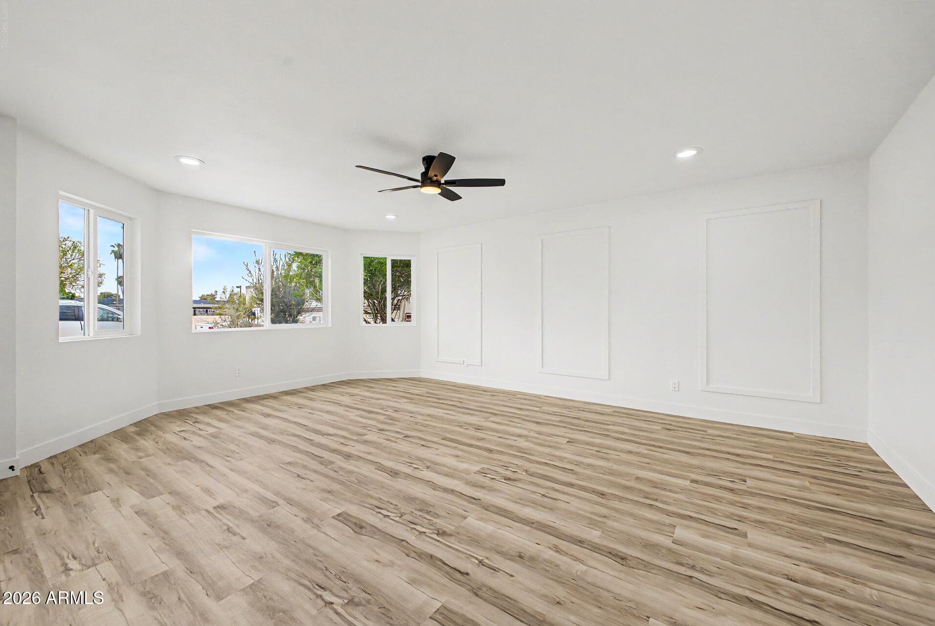 2344 W CHOLLA Street, Phoenix, AZ 85029 — photo 5 of 22