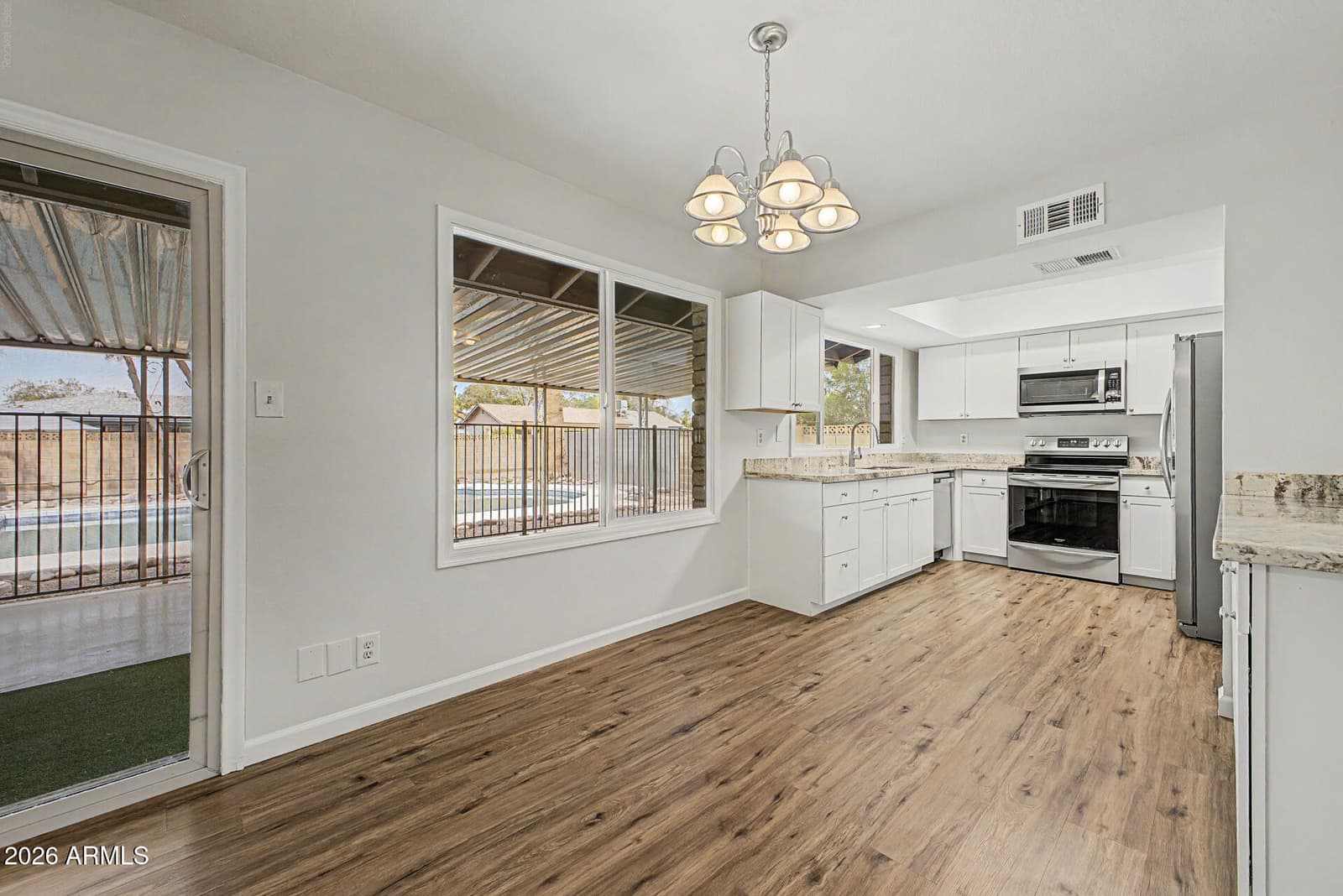 2820 S GEORGE Drive, Tempe, AZ 85282 — photo 16 of 40