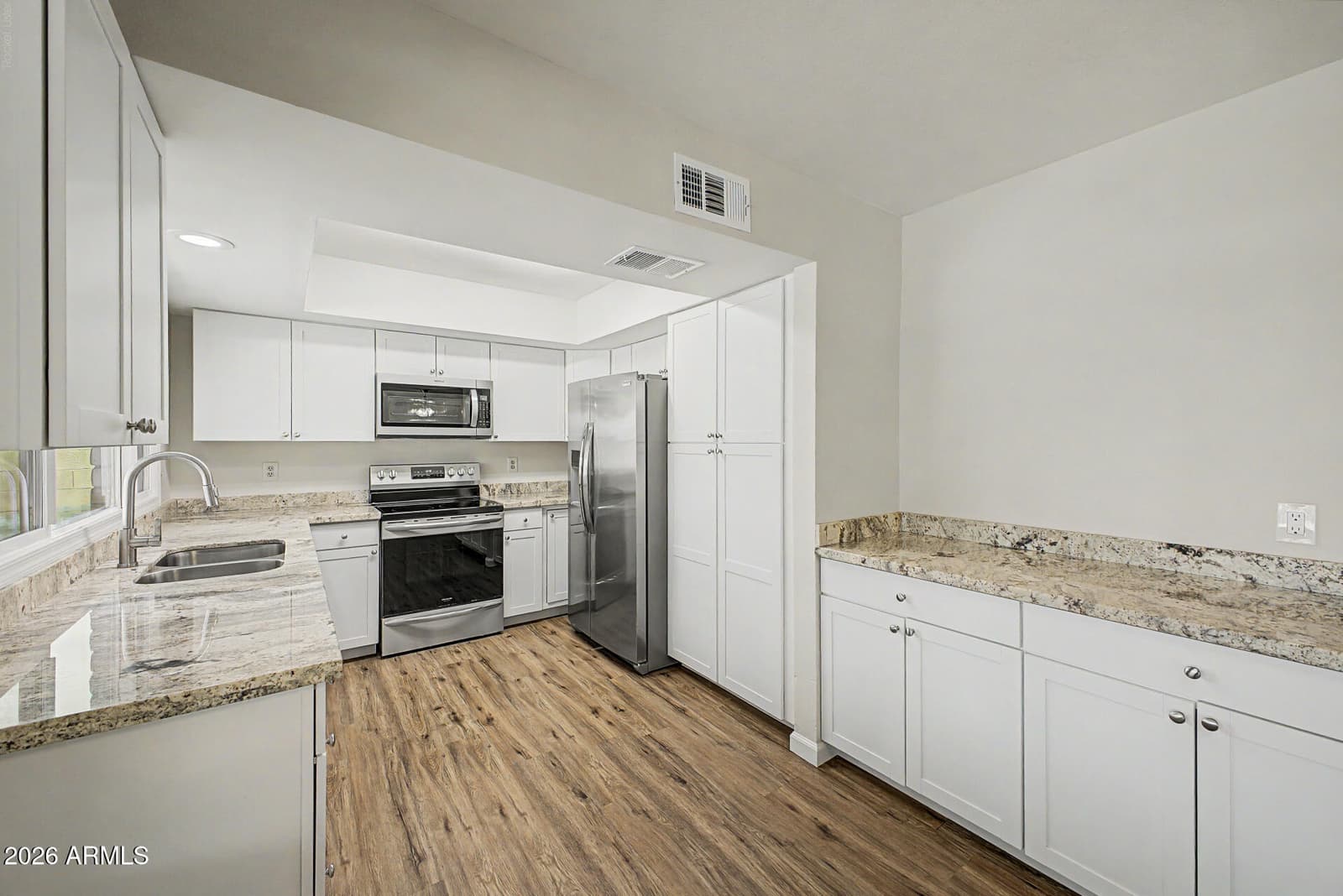 2820 S GEORGE Drive, Tempe, AZ 85282 — photo 19 of 40