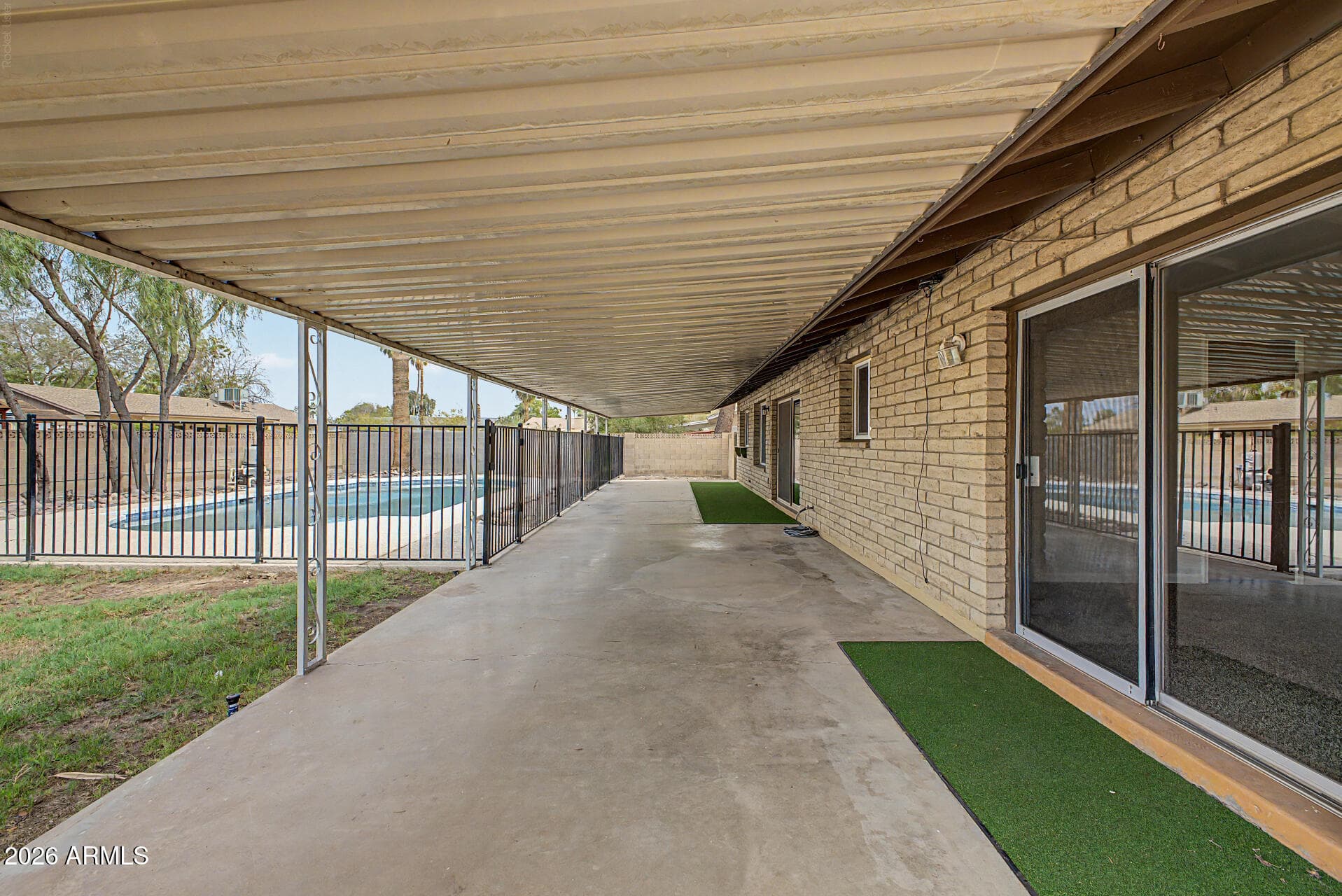2820 S GEORGE Drive, Tempe, AZ 85282 — photo 32 of 40