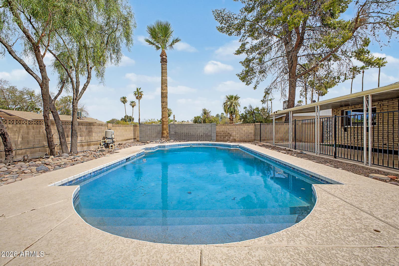 2820 S GEORGE Drive, Tempe, AZ 85282 — photo 38 of 40