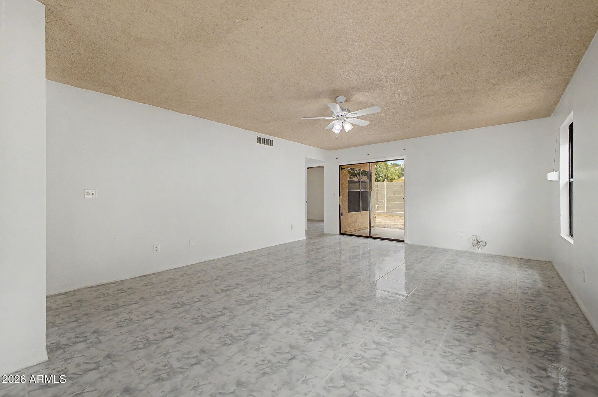 6416 W TOWNLEY Avenue, Glendale, AZ 85302 — photo 8 of 31