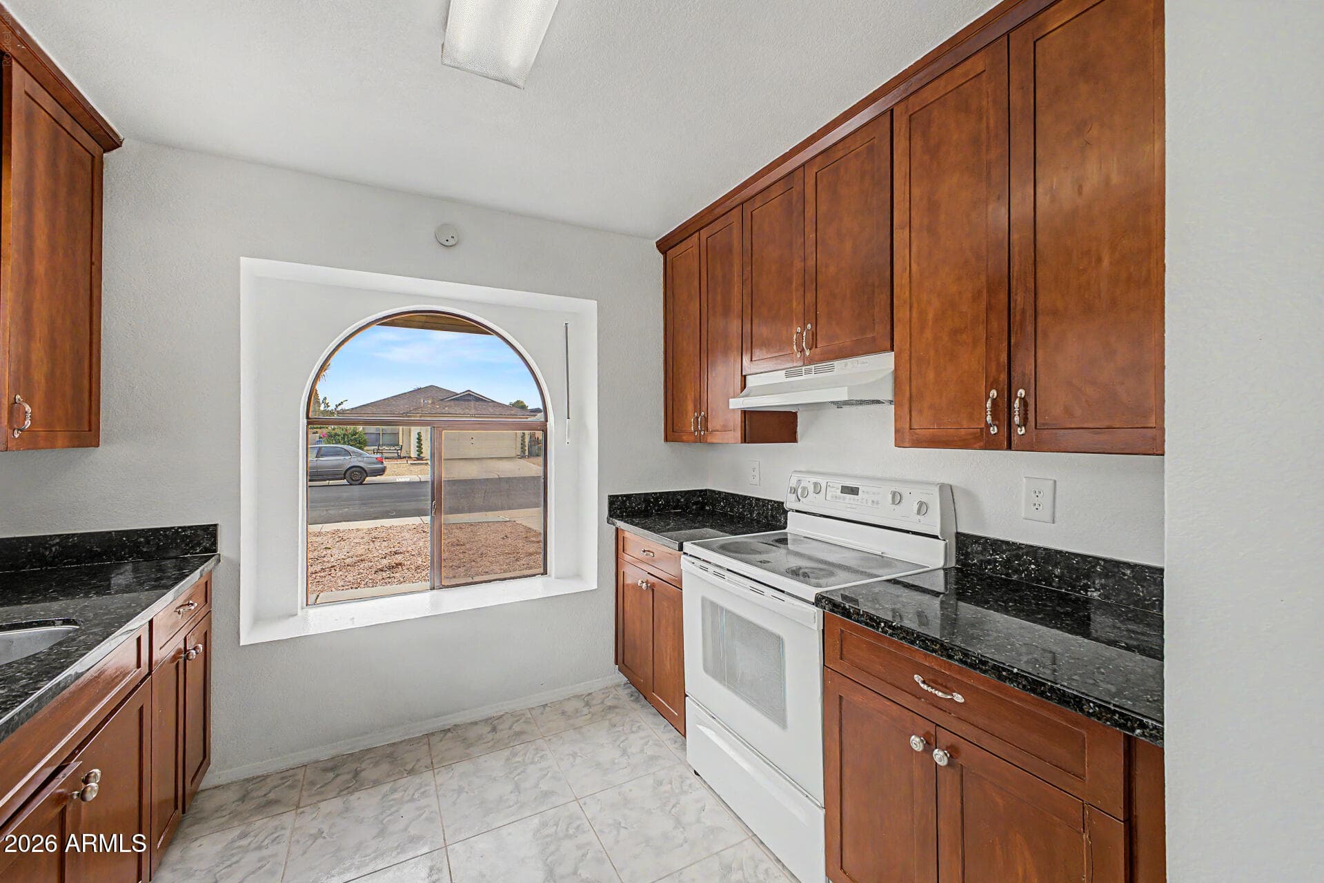 6416 W TOWNLEY Avenue, Glendale, AZ 85302 — photo 14 of 31