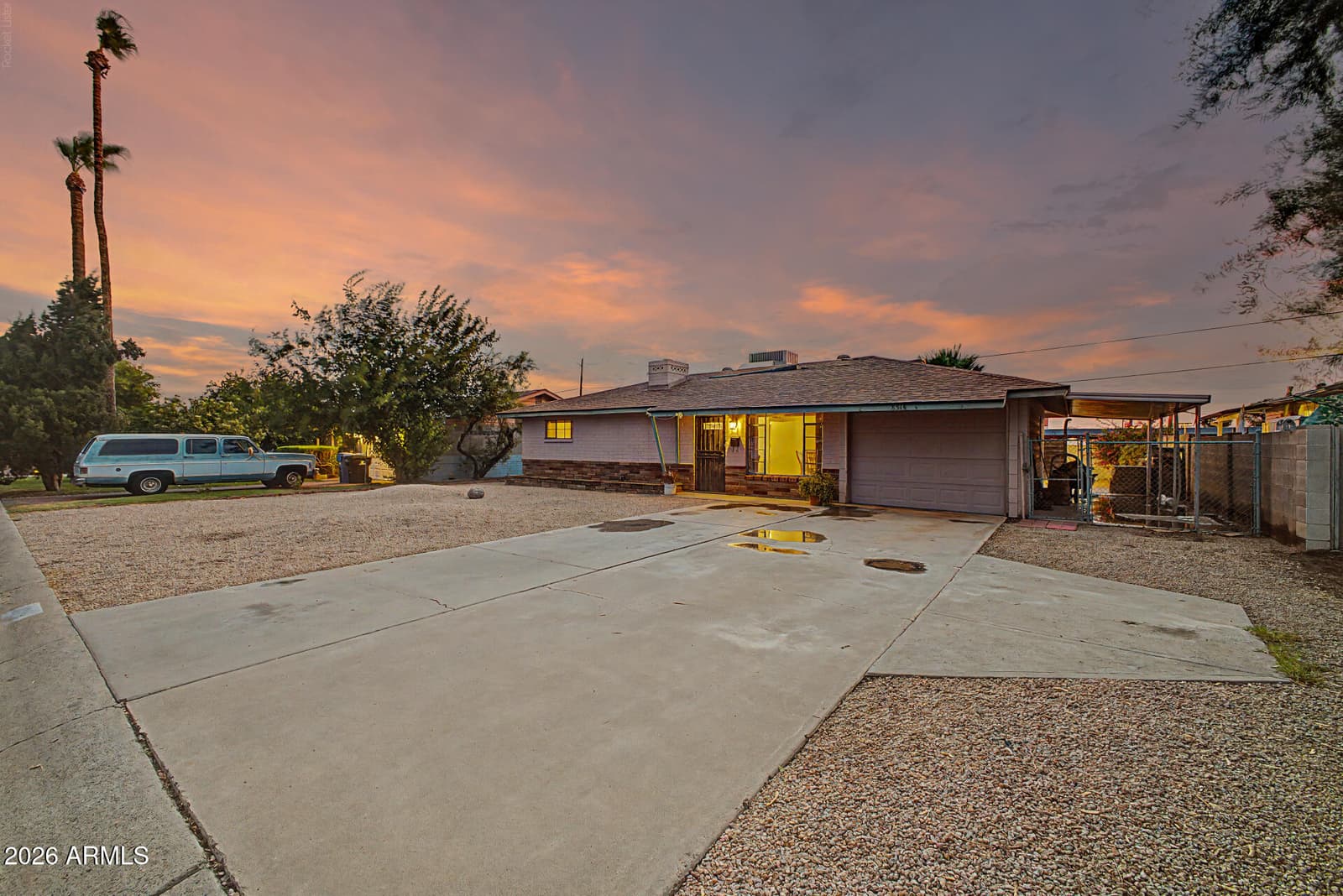 8514 N 8TH Street, Phoenix, AZ 85020 — photo 4 of 33