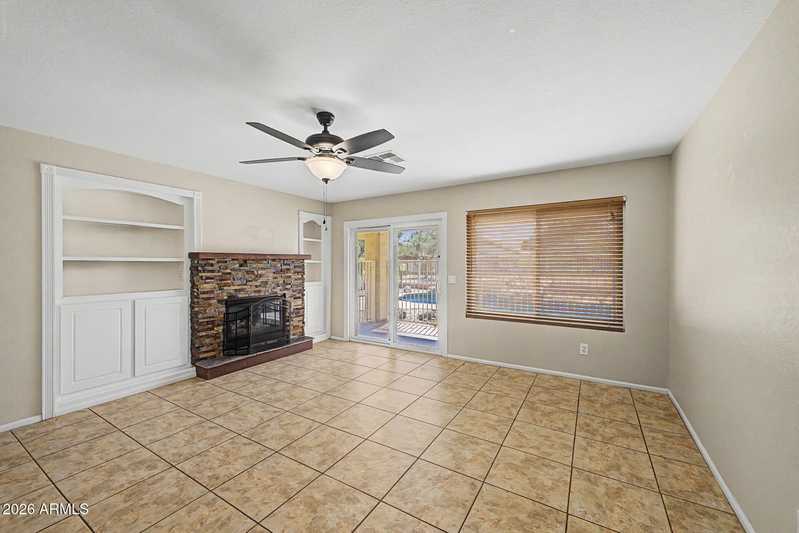 20426 N 38TH Drive, Glendale, AZ 85308 — photo 12 of 38
