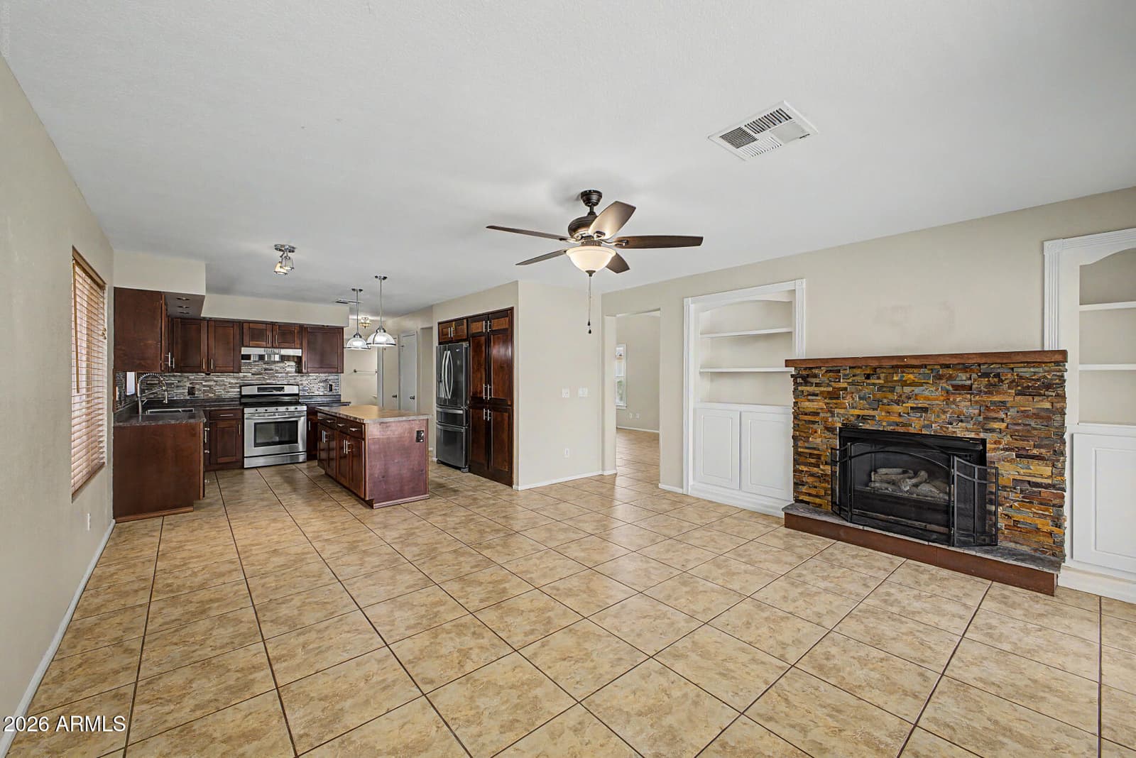 20426 N 38TH Drive, Glendale, AZ 85308 — photo 13 of 38