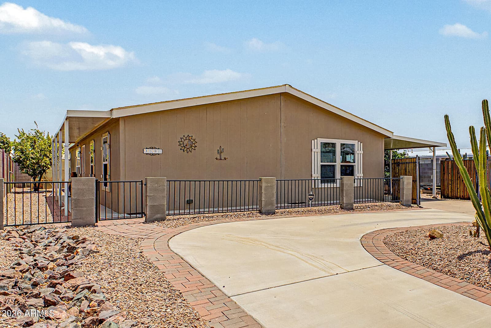 7505 E Balmoral Avenue, Mesa, AZ 85208 — photo 7 of 33