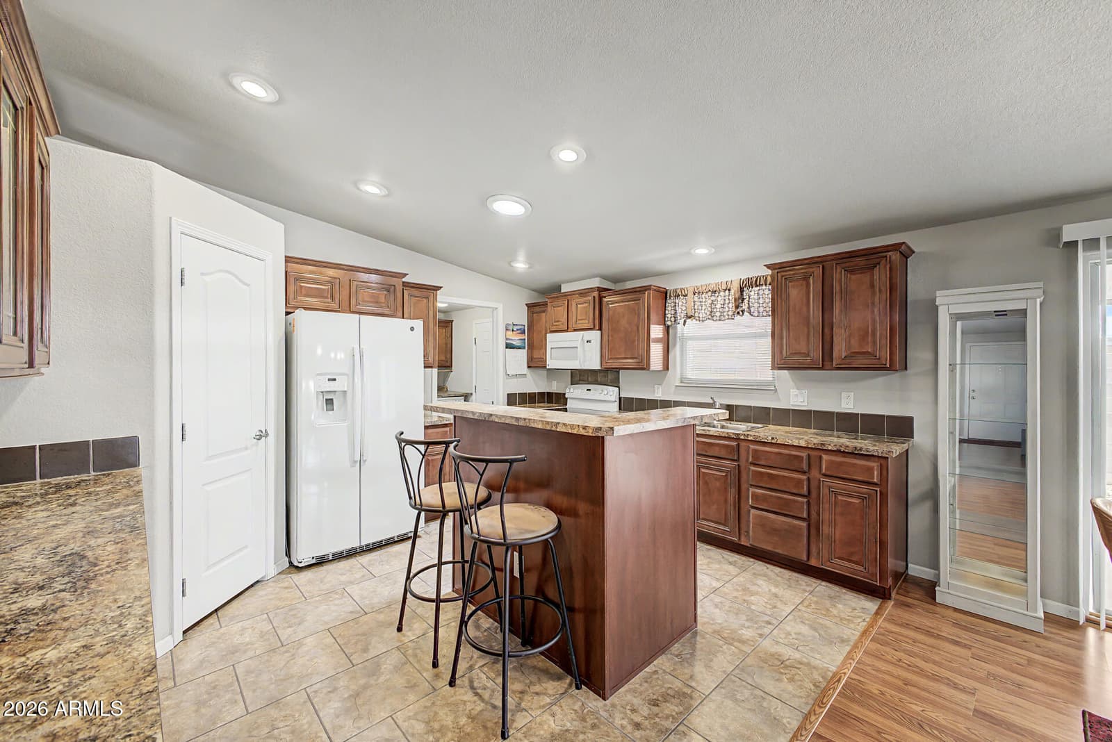 7505 E Balmoral Avenue, Mesa, AZ 85208 — photo 16 of 33