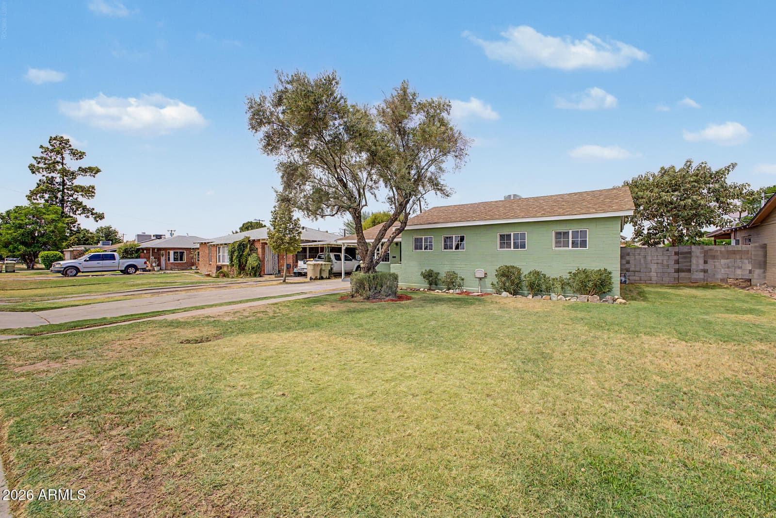 5712 W ORANGEWOOD Avenue, Glendale, AZ 85301 — photo 5 of 43