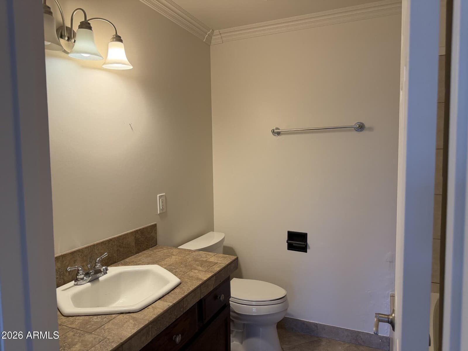 8922 N 17TH Lane, Phoenix, AZ 85021 — photo 4 of 9