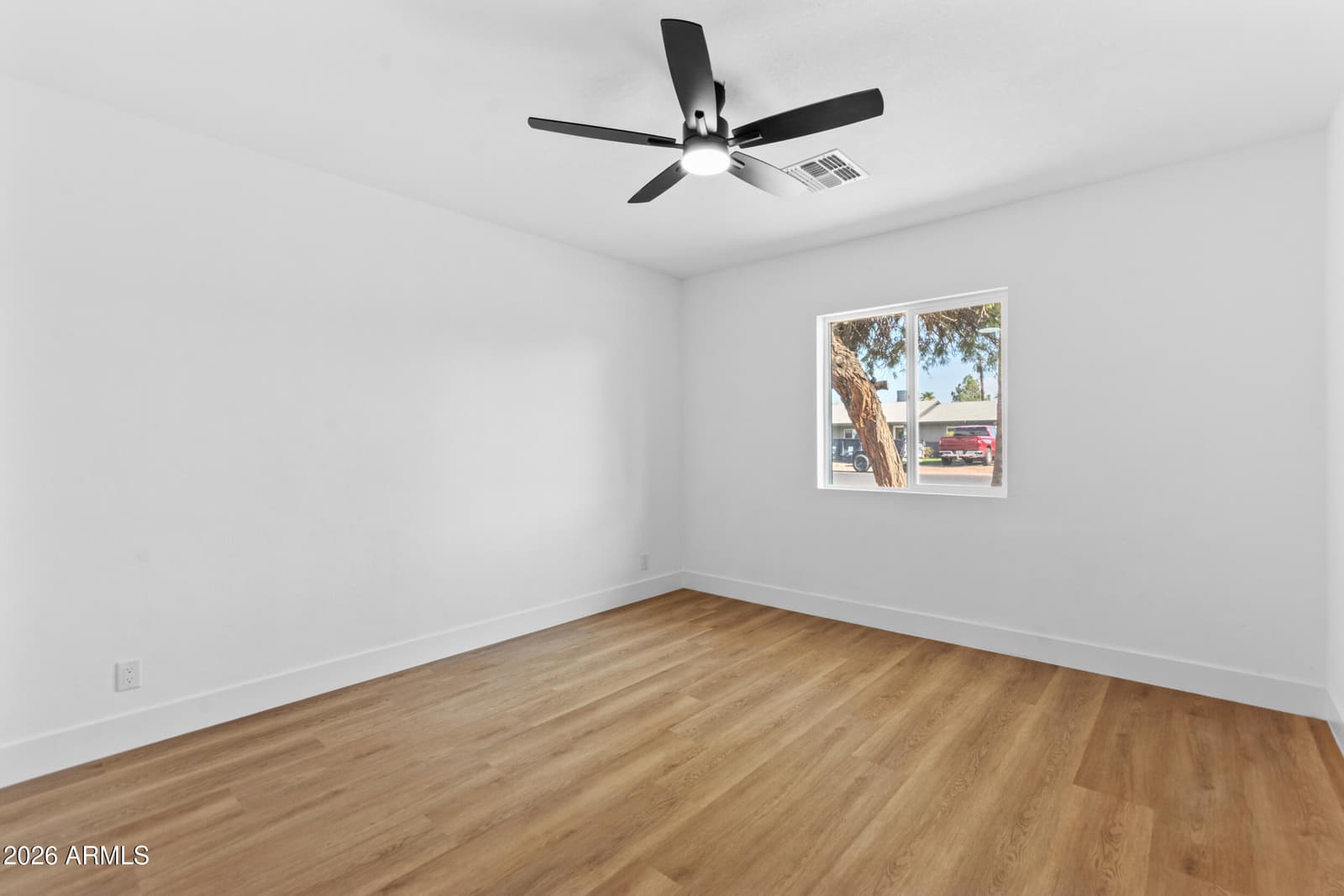 370 W TULSA Street, Chandler, AZ 85225 — photo 13 of 43