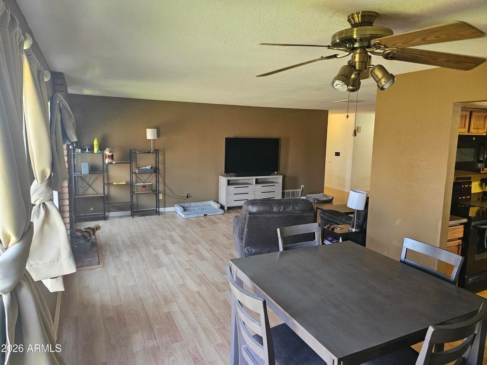 831 N BUCKHORN Place, Sierra Vista, AZ 85635 — photo 6 of 38