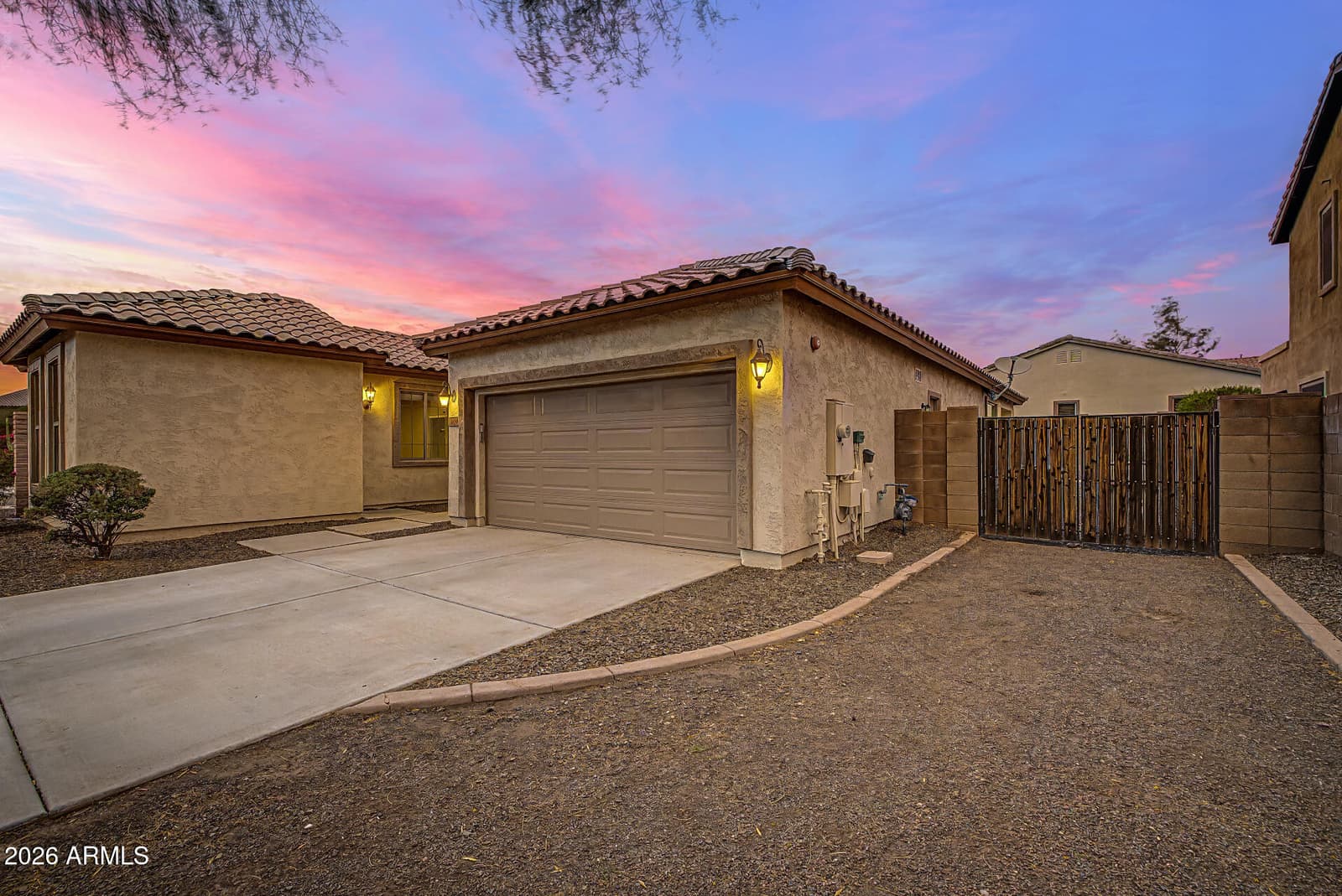 13156 W CHAPAROSA Way, Peoria, AZ 85383 — photo 13 of 108