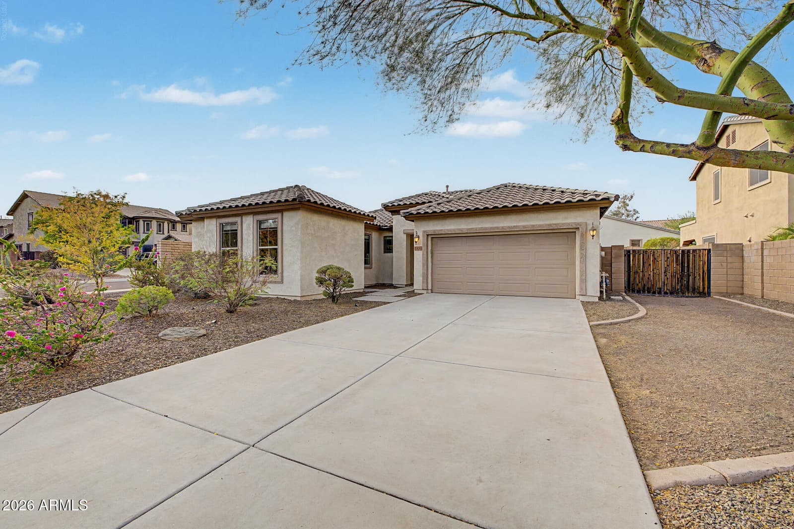 13156 W CHAPAROSA Way, Peoria, AZ 85383 — photo 15 of 108