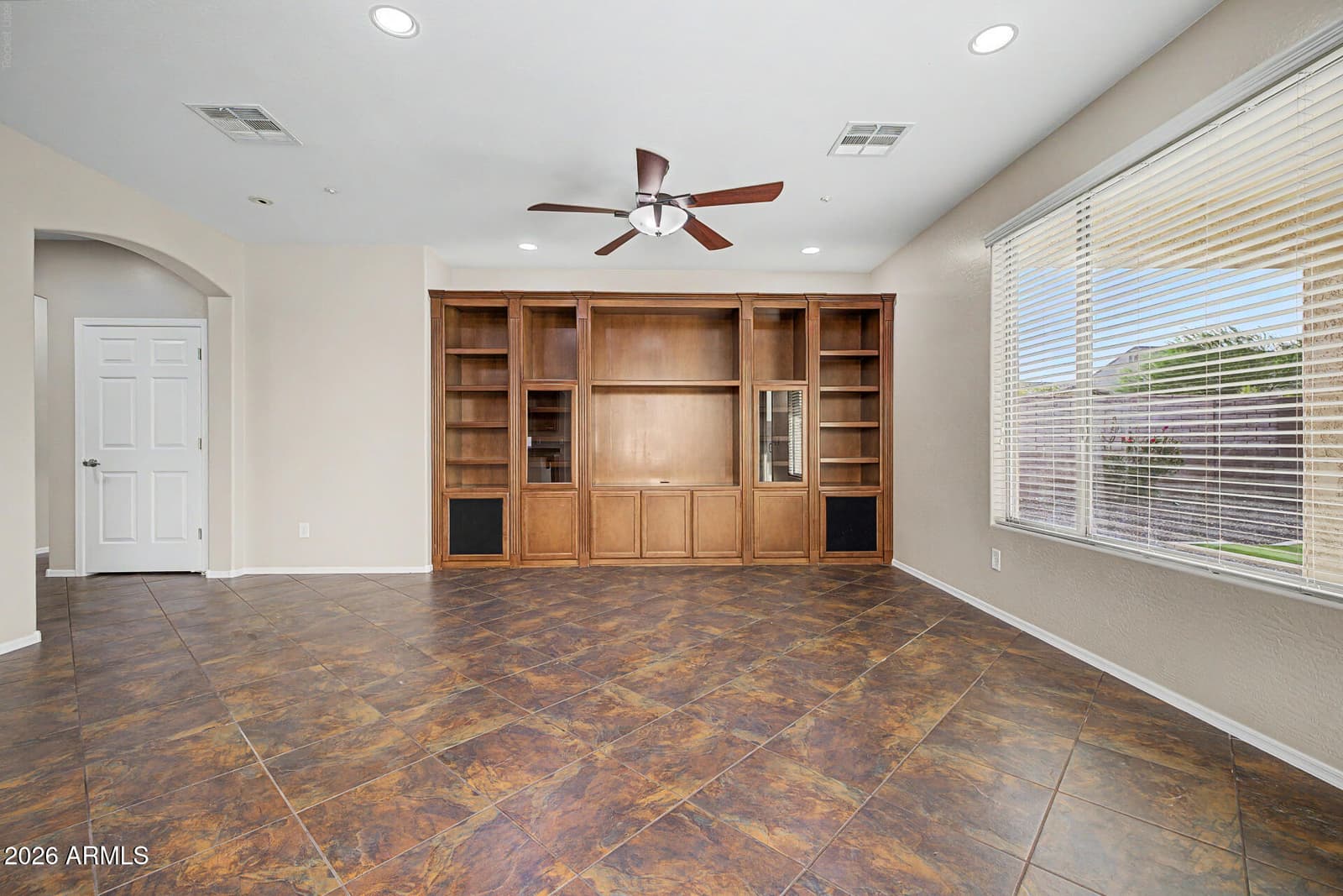 13156 W CHAPAROSA Way, Peoria, AZ 85383 — photo 3 of 108