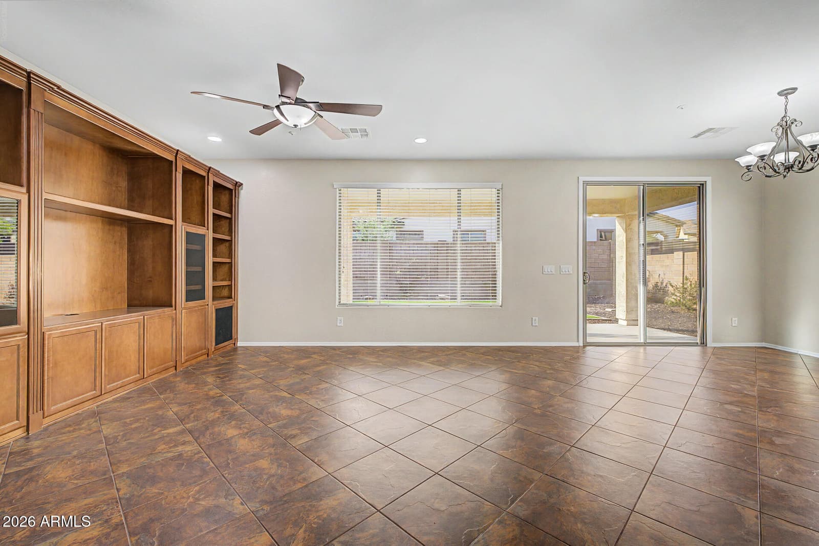 13156 W CHAPAROSA Way, Peoria, AZ 85383 — photo 19 of 108