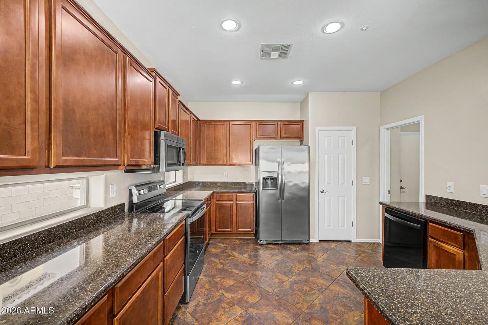 13156 W CHAPAROSA Way, Peoria, AZ 85383 — photo 30 of 108