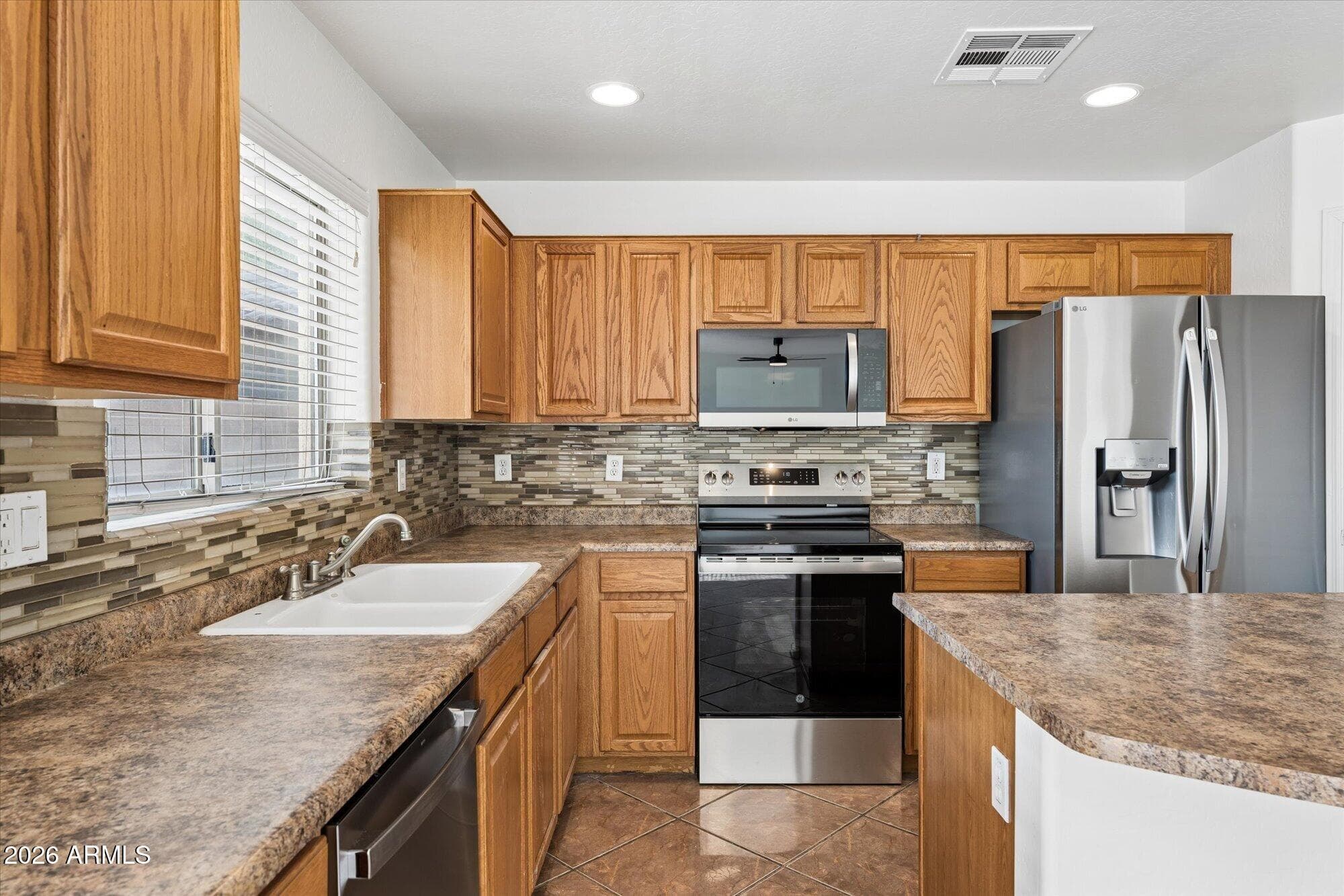 2818 N 106TH Lane, Avondale, AZ 85392 — photo 13 of 32