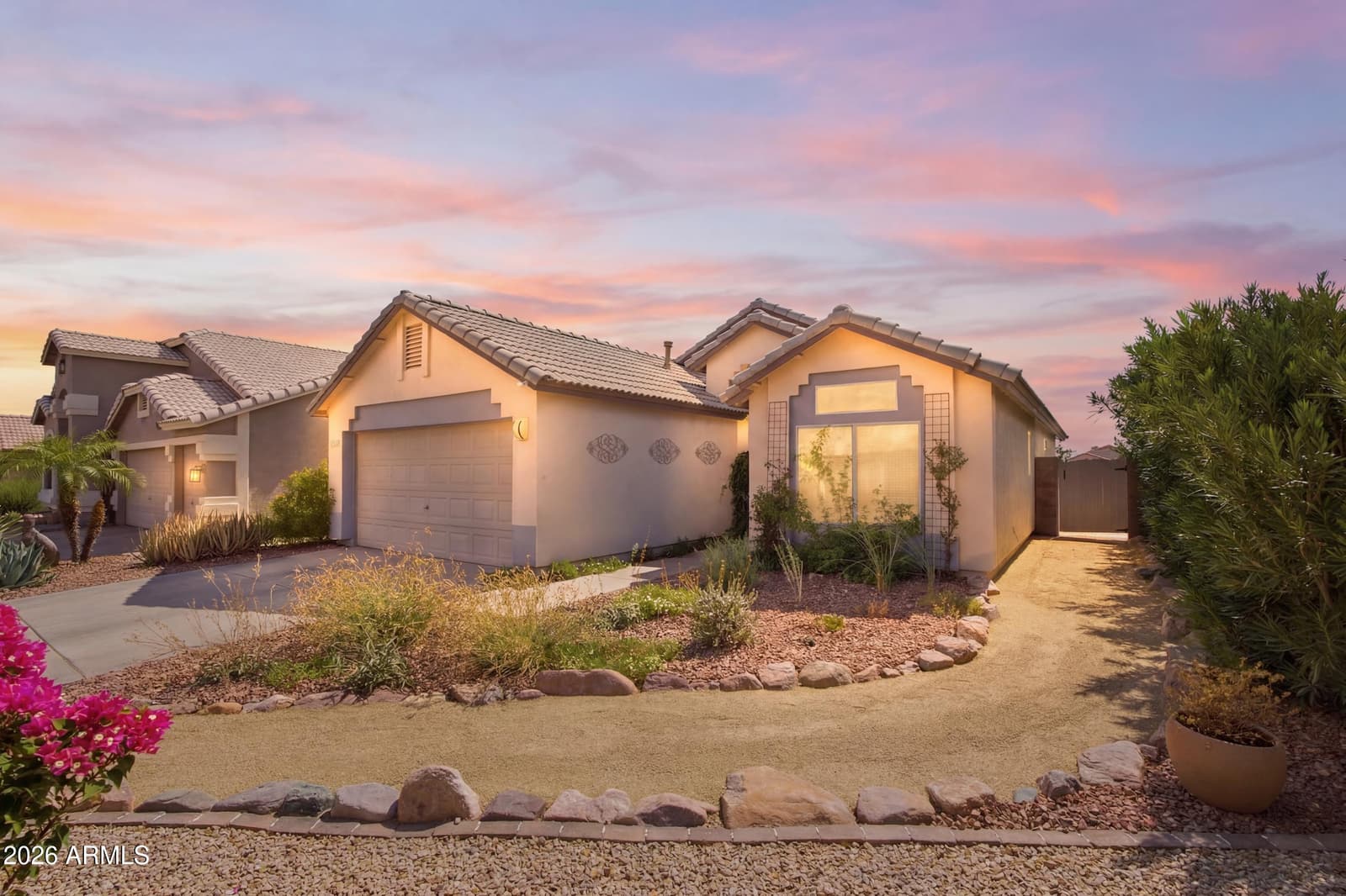 11615 W BRADSHAW MOUNTAIN Court, Surprise, AZ 85378 — photo 3 of 37