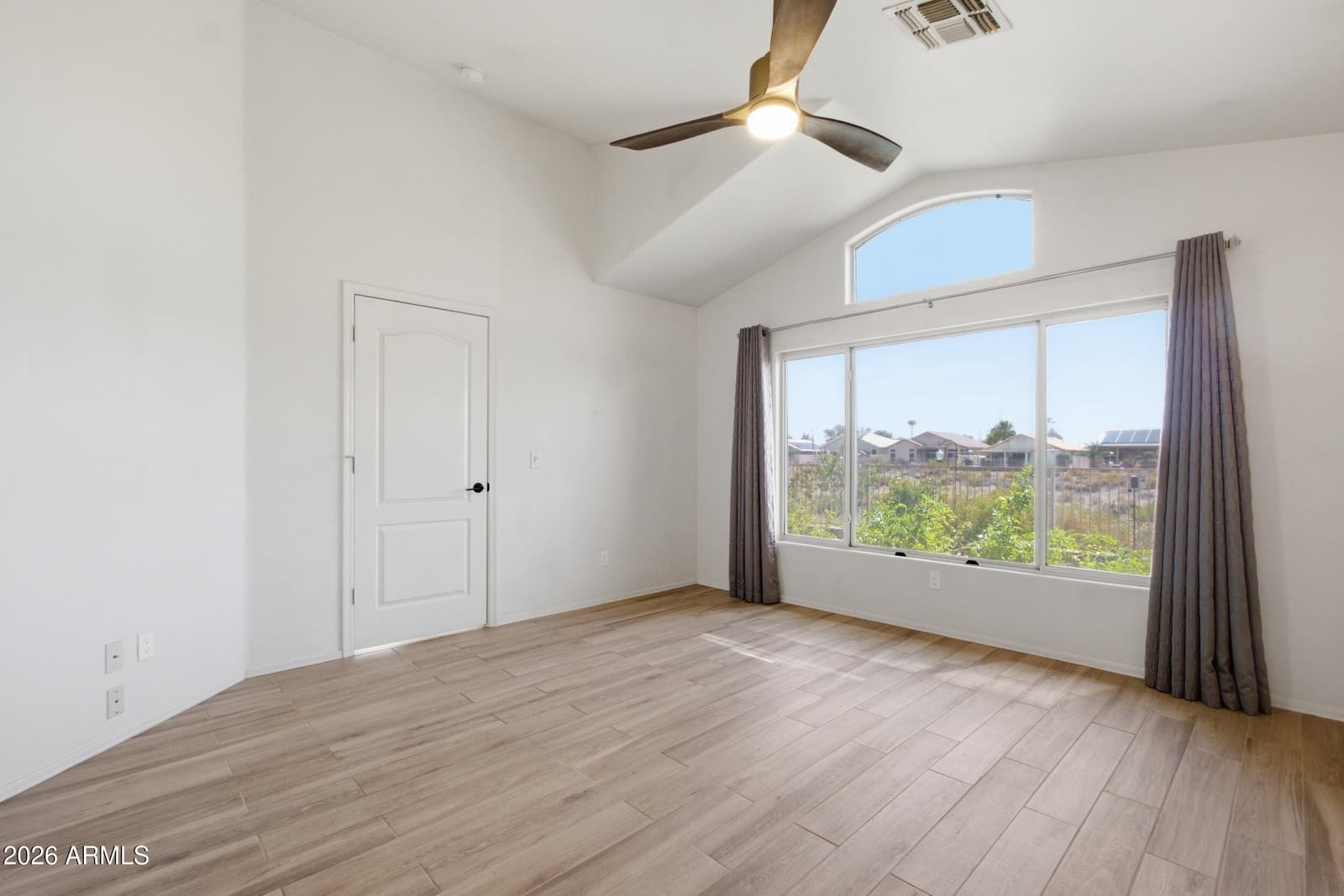 11615 W BRADSHAW MOUNTAIN Court, Surprise, AZ 85378 — photo 16 of 37