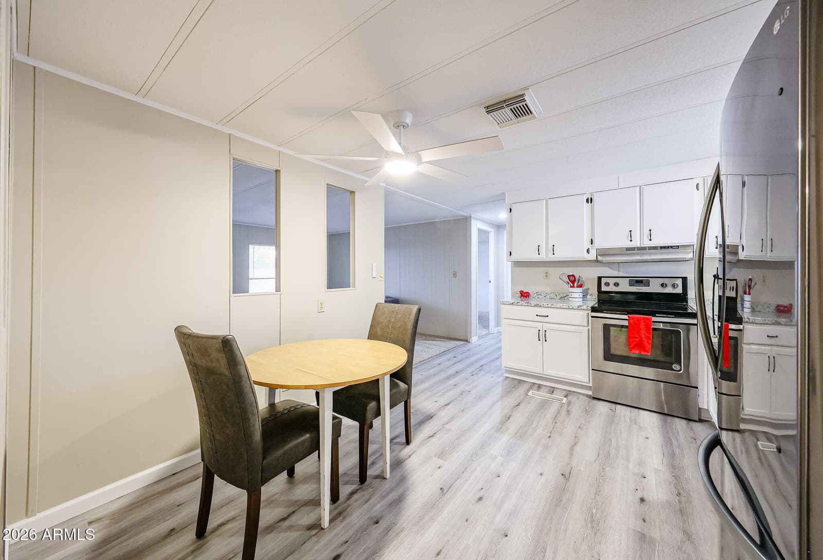 8301 N 103rd Avenue 71, Peoria, AZ 85345 — photo 12 of 45