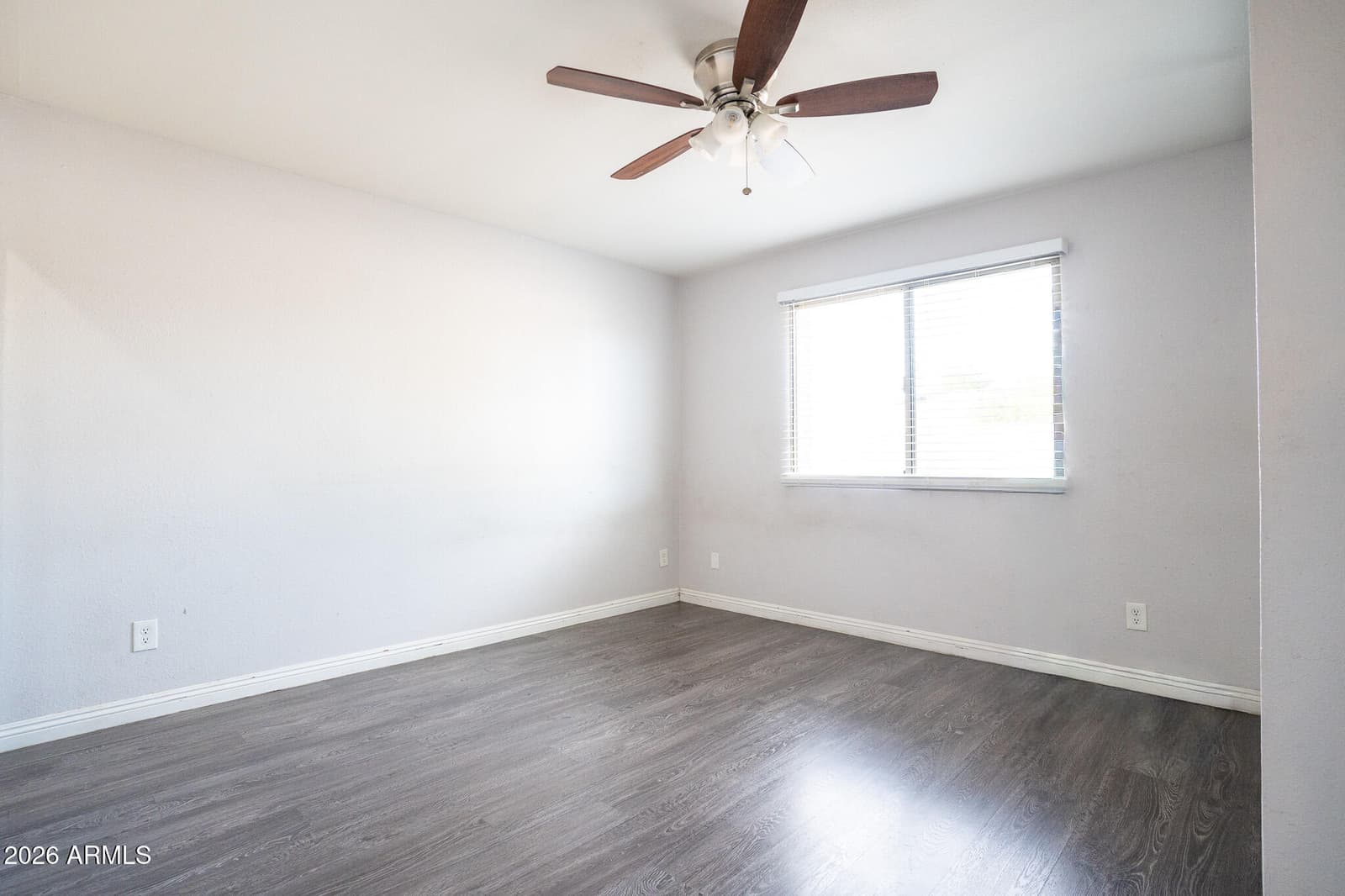 3844 W LUPINE Avenue, Phoenix, AZ 85029 — photo 11 of 33