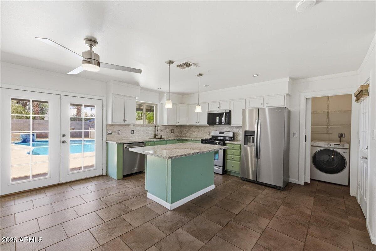 1433 E WINDSOR Avenue, Phoenix, AZ 85006 — photo 9 of 29