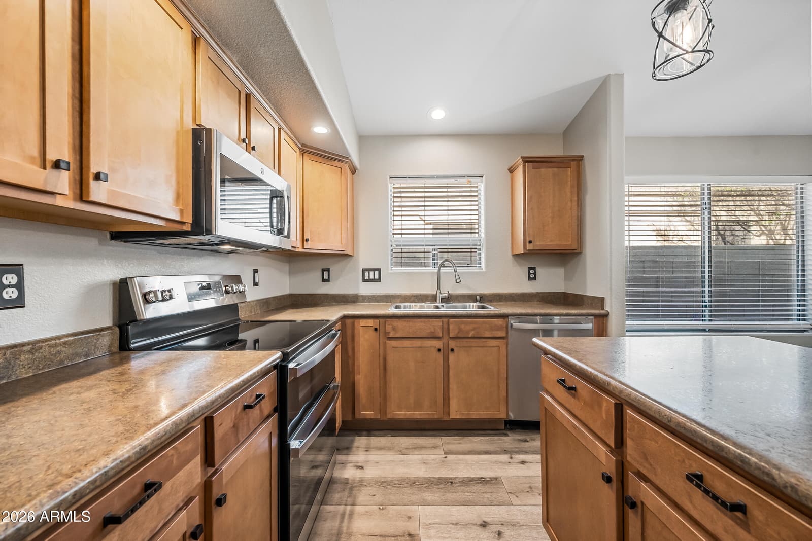 9859 W QUAIL Avenue, Peoria, AZ 85383 — photo 17 of 35